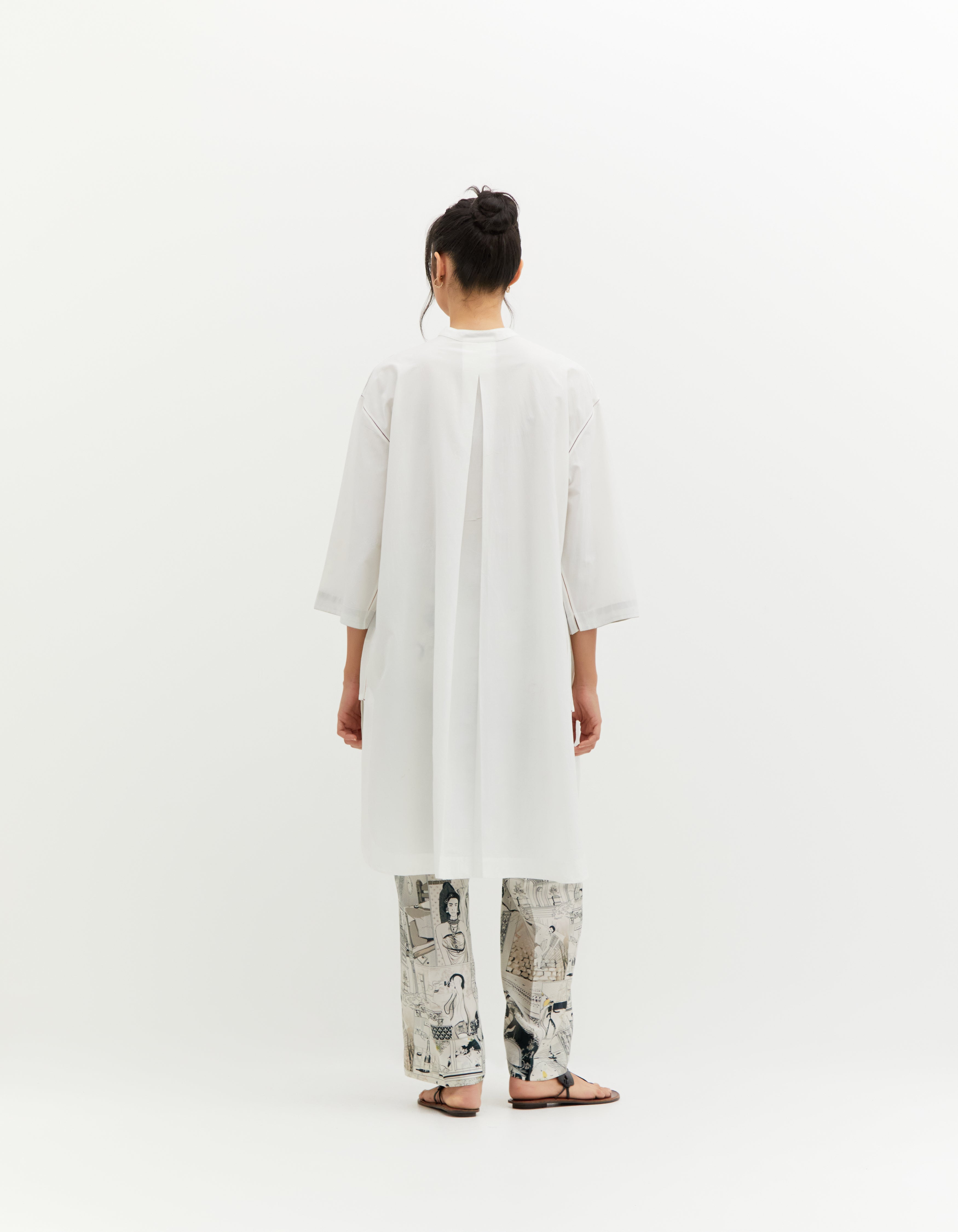 Handwoven Silk SD Roshan Firoza Kurta in White - Elegant Traditional Indian Attire for Weddings & Festivals
