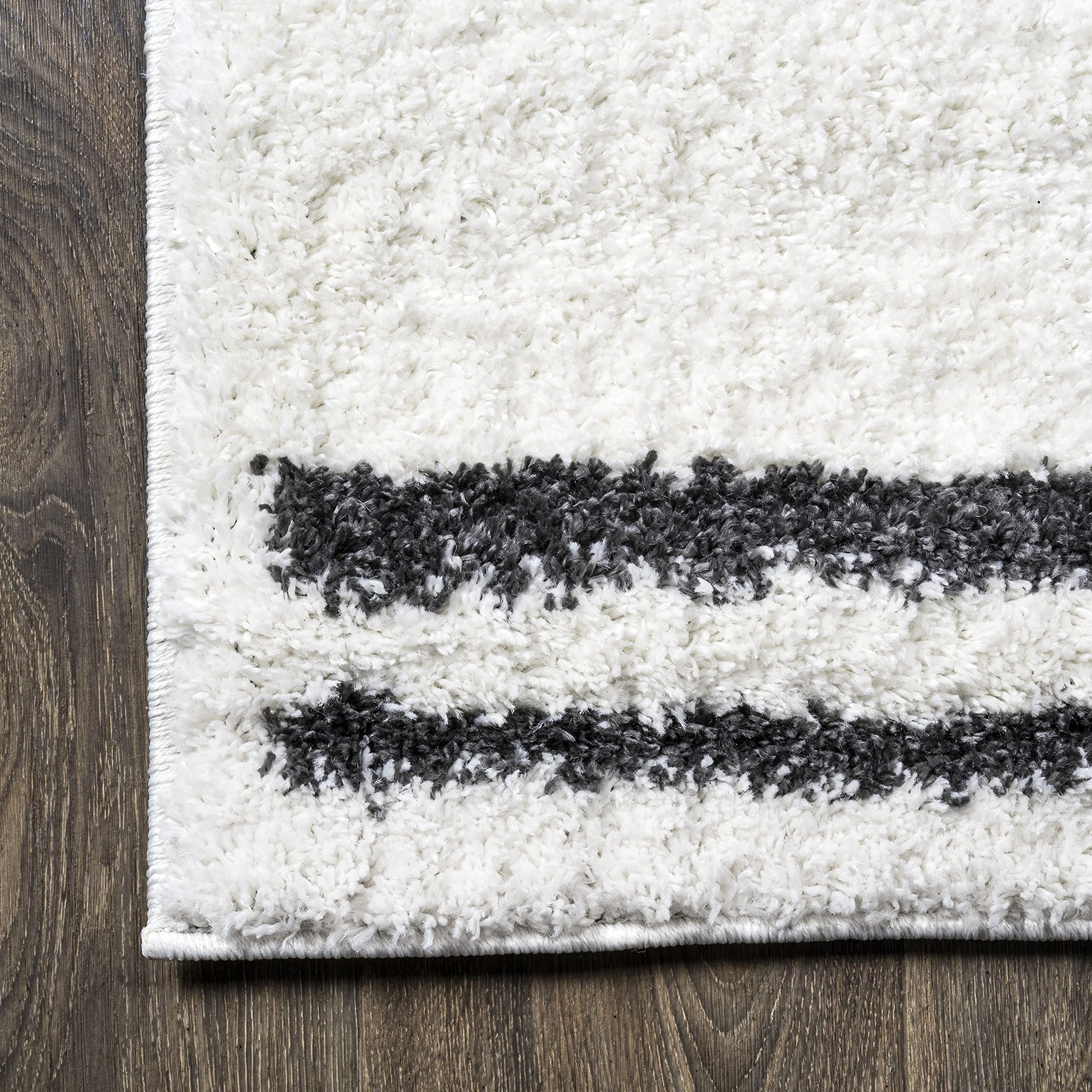 JONATHAN Y MOH406A-8 Petra Stripe Geometric Shag Rug 8x10 - Bohemian Contemporary Area Rug for Bedroom, Living Room & Kitchen - Easy Clean Non-Shedding White/Black Rug - Perfect for Modern Home Decor & Cozy Spaces