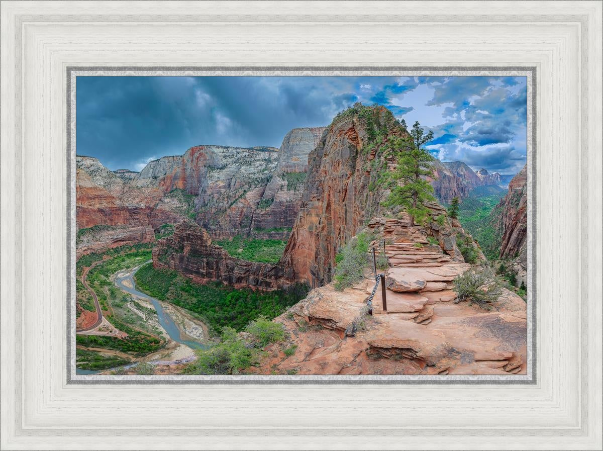 Angel's Landing Panoramic View Hiking Backpack - Lightweight & Durable for Outdoor Adventures, Camping, and Travel