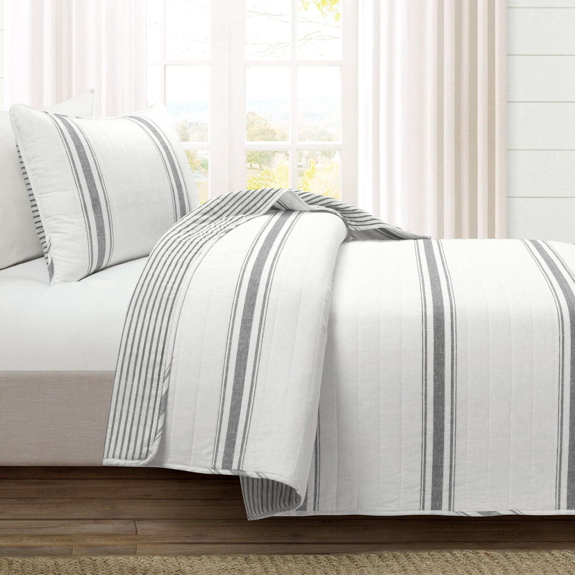 Farmhouse Stripe Reversible Cotton Quilt Set - King Size, Soft & Breathable Bedding for All Seasons - Perfect for Cozy Bedrooms, Guest Rooms & Vacation Homes