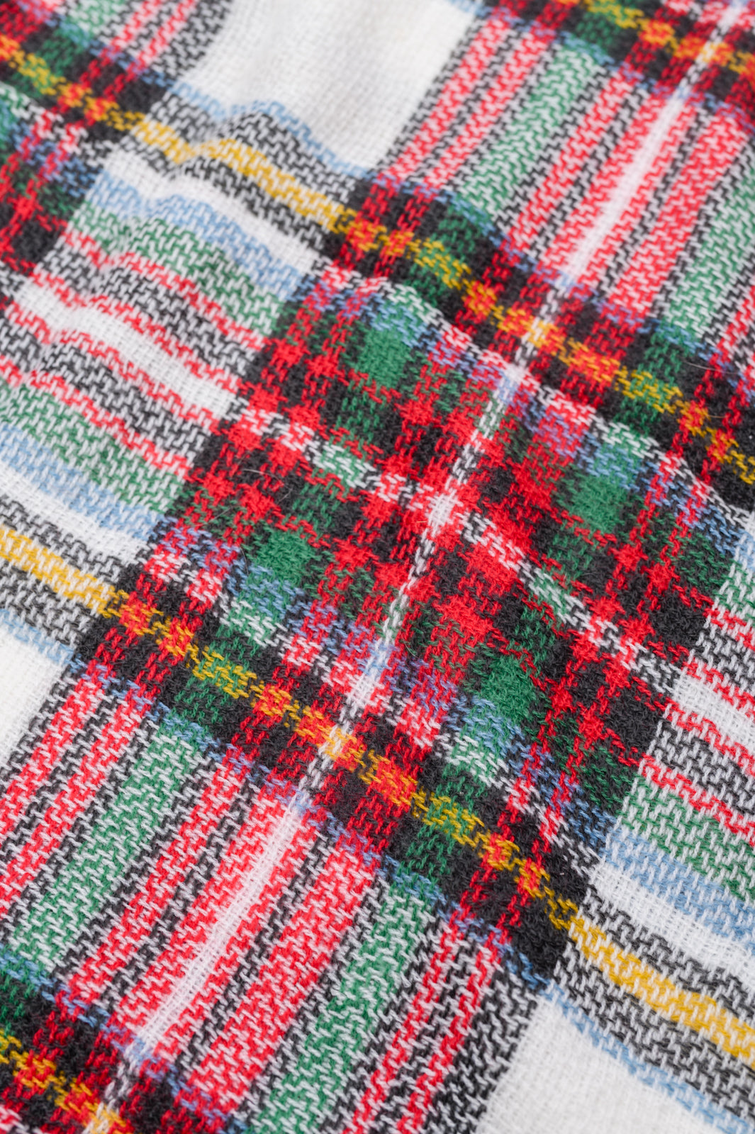 Warm Holiday Plaid Scarf for Women & Men - Soft Winter Fashion Accessory - Perfect for Christmas Gifts, Outdoor Activities & Cold Weather