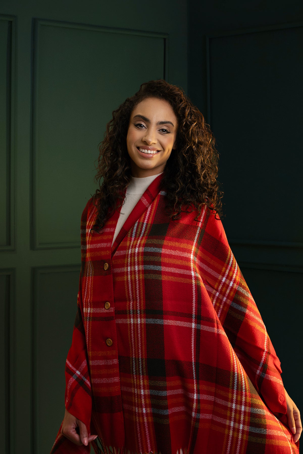 Stylish Plaid Tassel Buttoned Poncho for Women - Cozy Fall Winter Fashion Wrap - Perfect for Outdoor Activities, Travel & Casual Wear