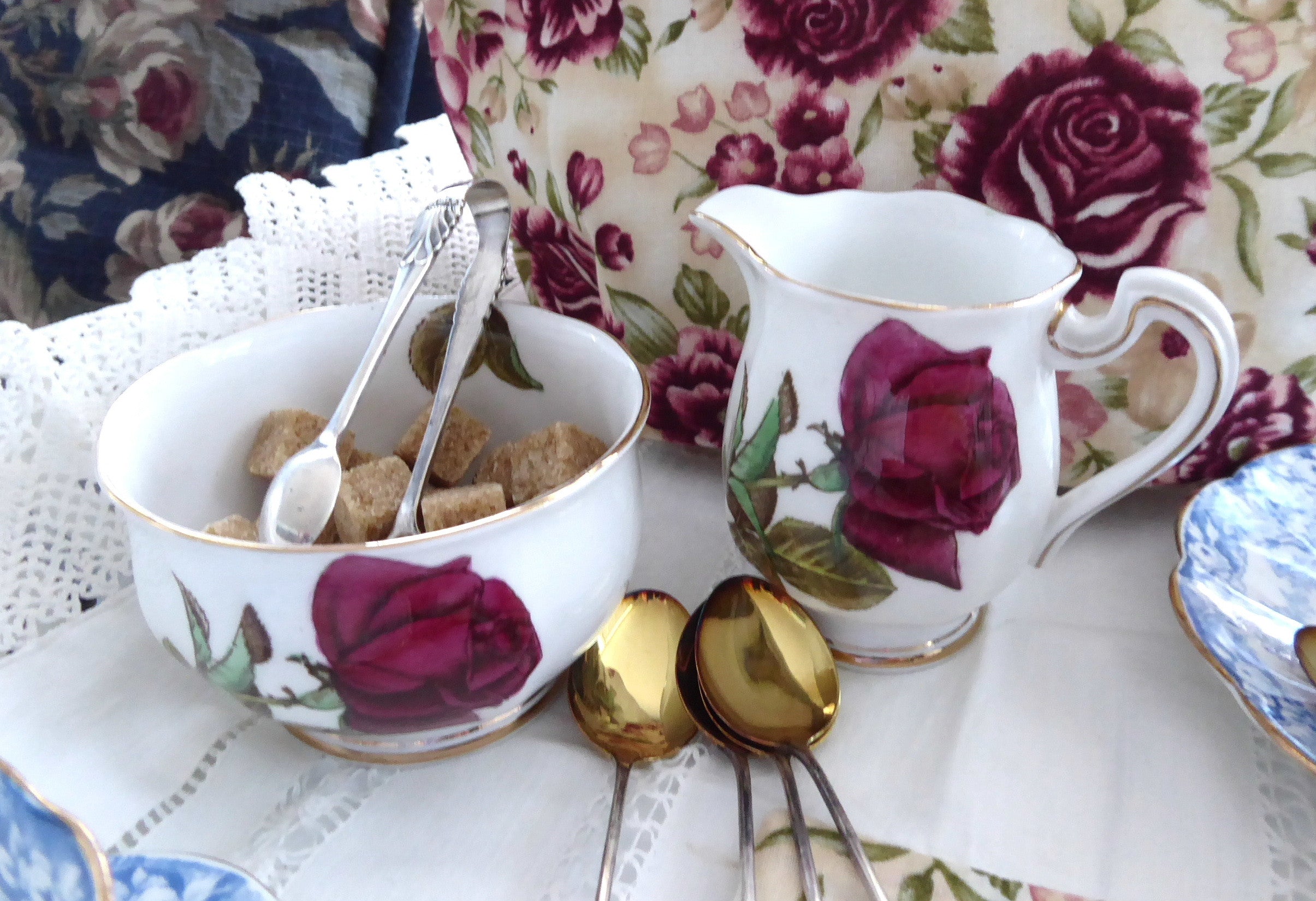 Vintage 1950s English Rose Royal Standard Hand-Painted Creamer - Elegant Floral Design for Tea & Coffee Serving - Perfect for Afternoon Tea, Vintage Decor, and Collectibles