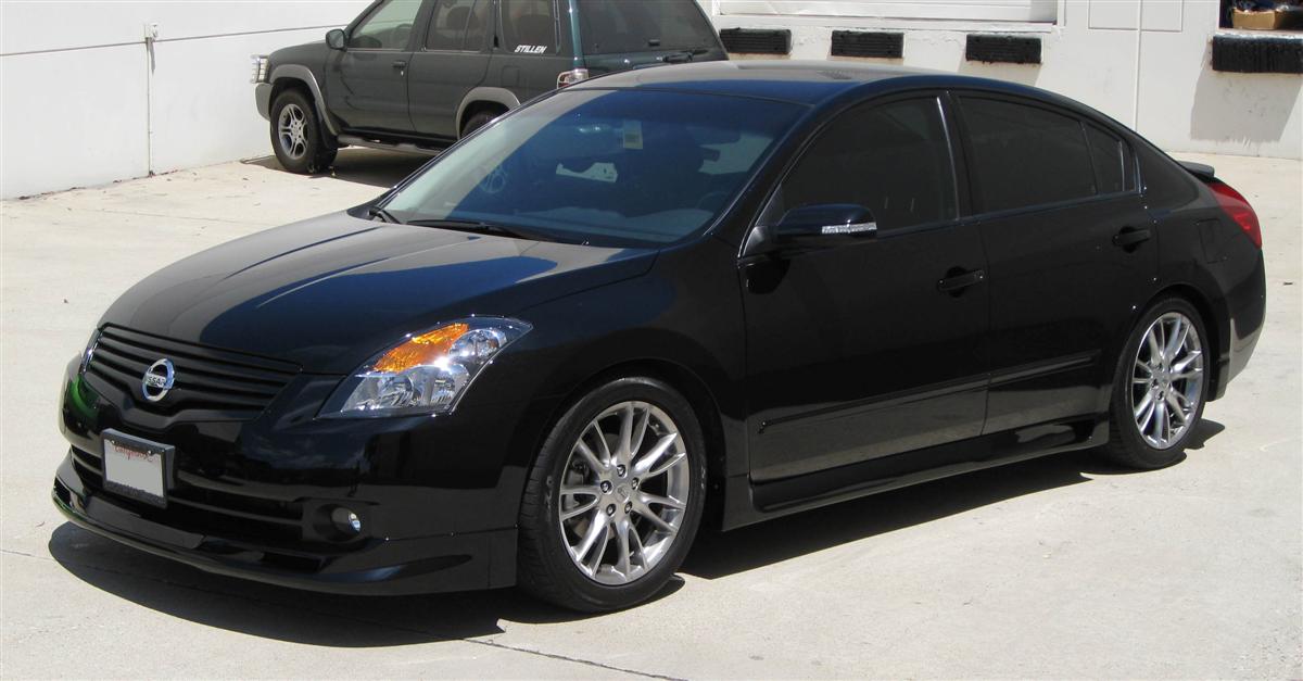 2007-2012 Nissan Altima Sedan Side Skirts Body Kit - KB12245 - Perfect for Car Customization & Street Style Enhancement
