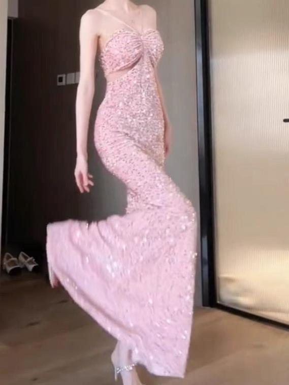 Elegant Pink Sequin Halter Neck Prom Dress - Long Sheath Evening Gown for Formal Parties & Special Occasions | Perfect for Homecoming, Prom Night & Black Tie Events | Style J3678