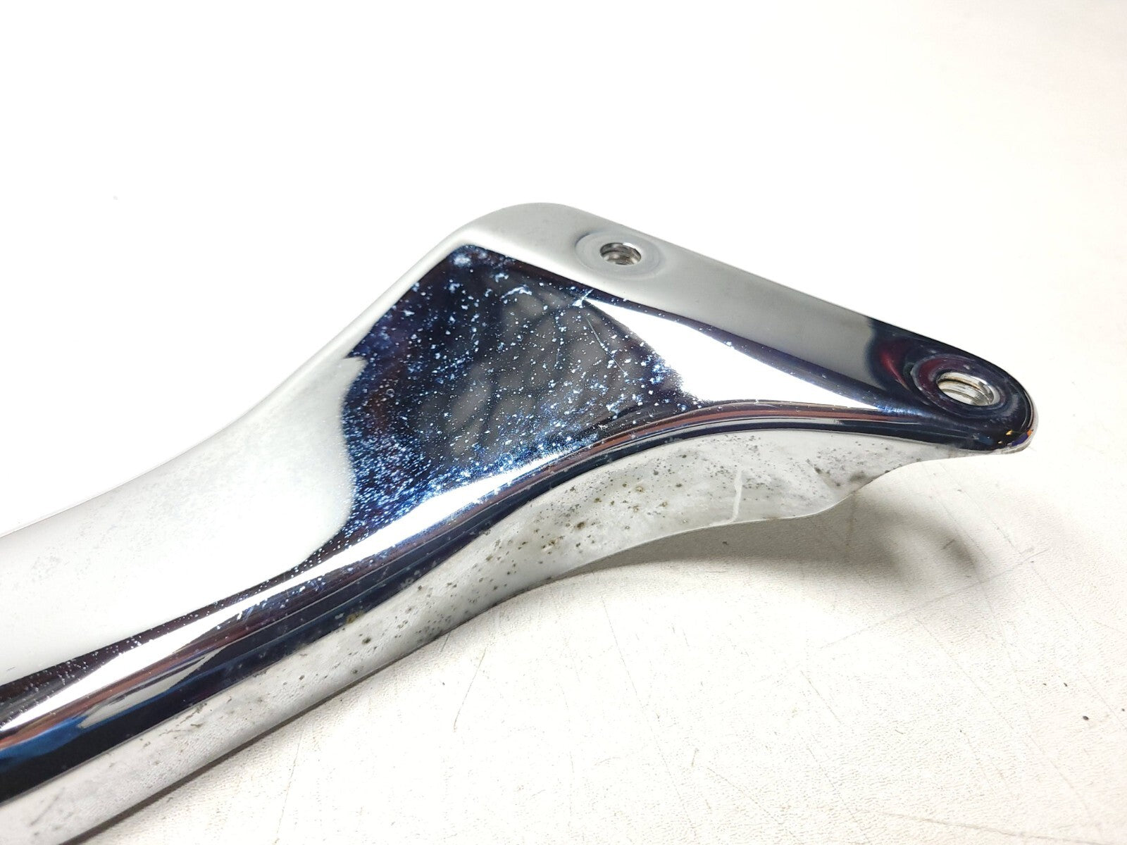 Yamaha V Star 650 XVS650 Classic Rear Fender Fairing Stay Left OEM Replacement Part - Perfect for Motorcycle Repair & Customization Projects