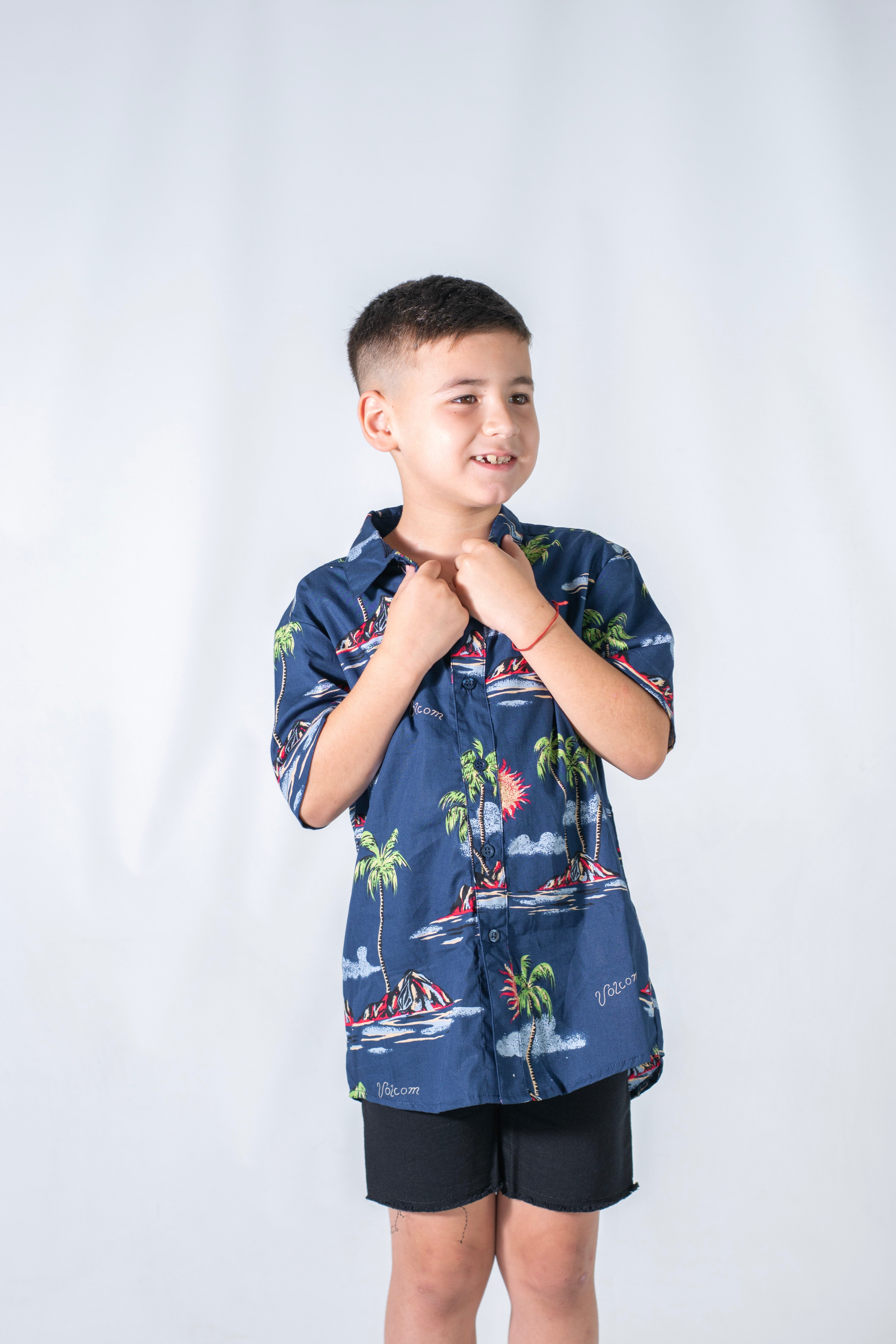 Volcom Kids MC Island Time Short Sleeve T-Shirt - Comfortable & Stylish Boys & Girls Casual Tee for Beach, Summer & Outdoor Activities
