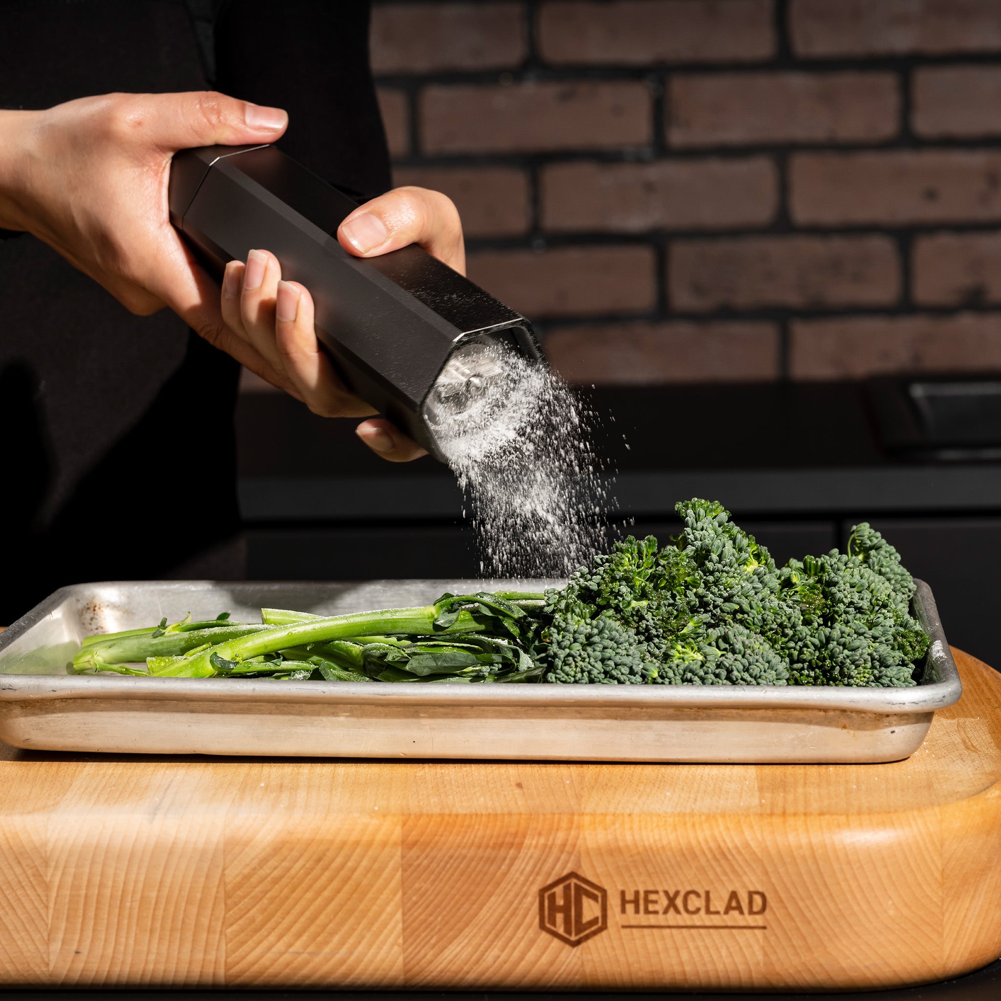 Premium HexMill Salt Grinder - Adjustable Ceramic Sea Salt Grinder for Cooking, Baking & Seasoning - Perfect for Kitchen, Dining Table & Outdoor BBQ