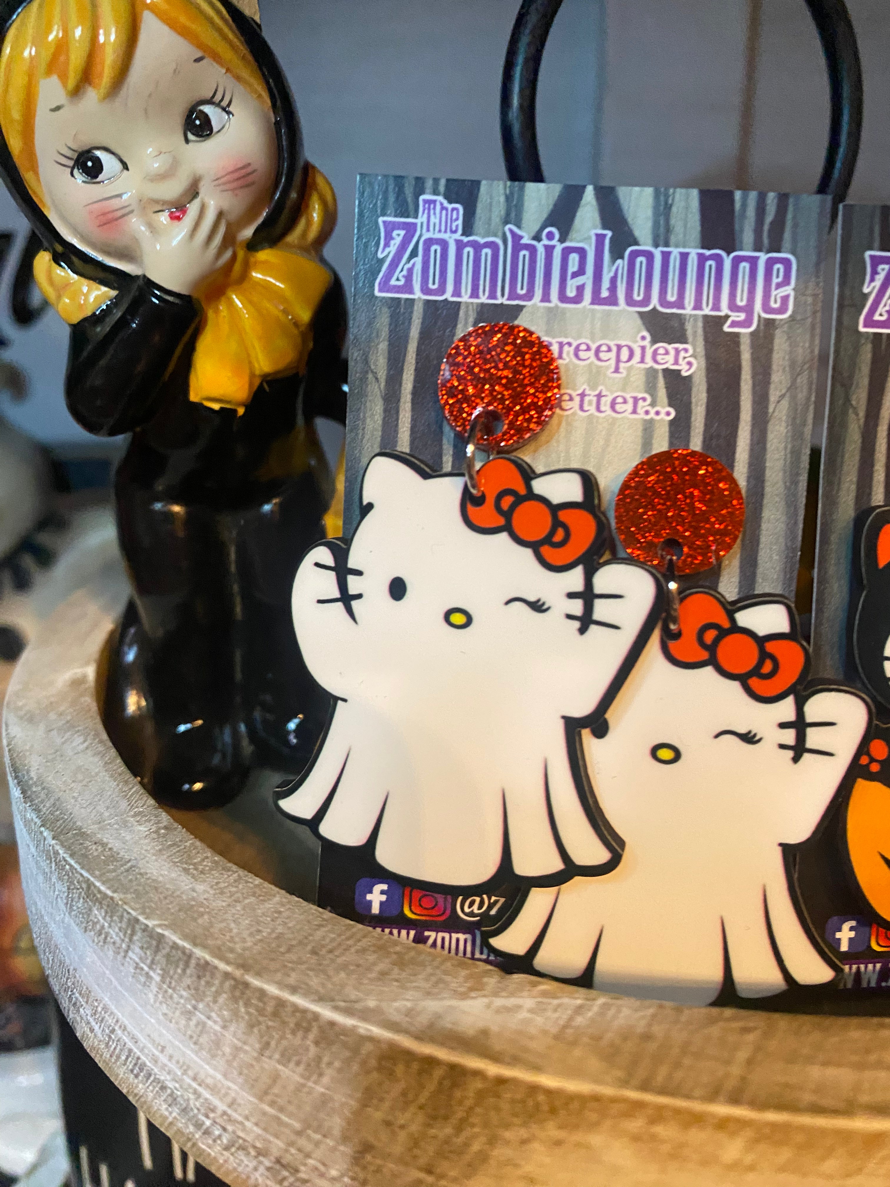 Spooky Halloween Ghost Kitty Earrings for Women - Cute Cat Earrings for Costume Parties & Cosplay - Perfect Halloween Accessories