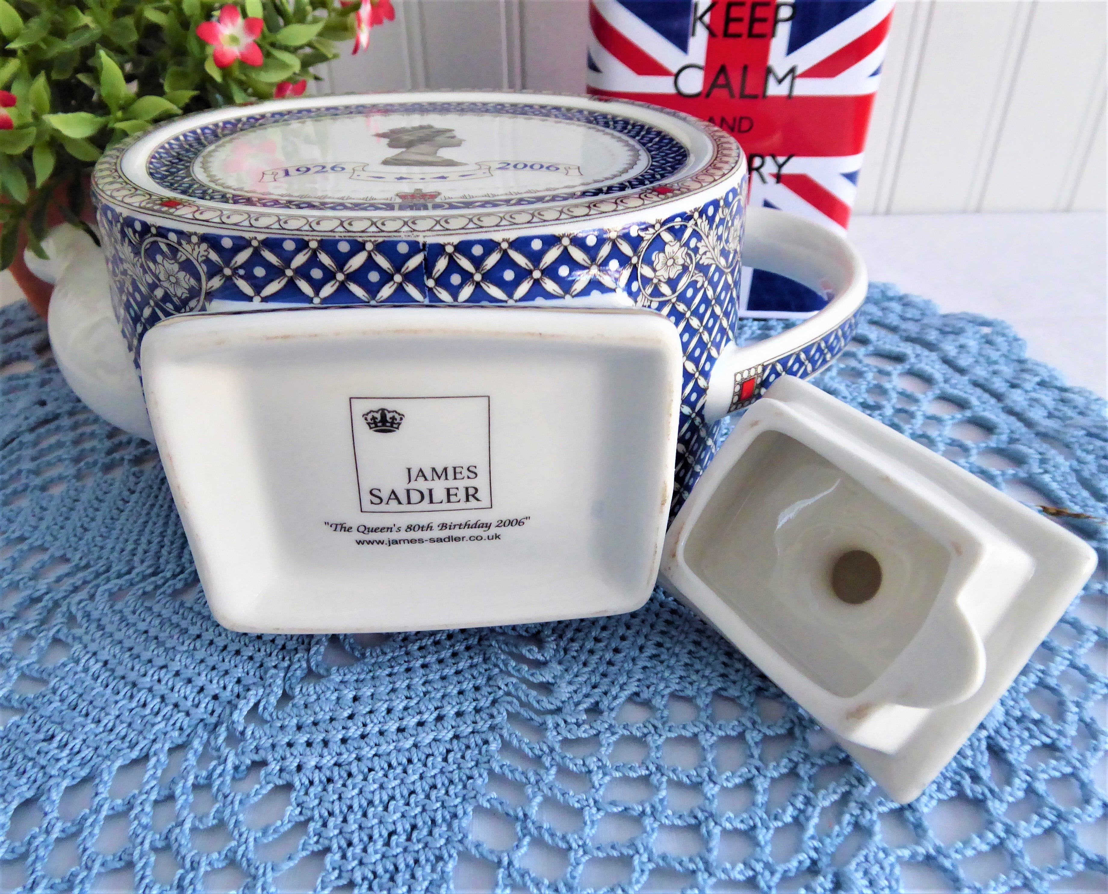 Sadler Teapot Queen Elizabeth 80th Birthday Commemorative 2006 Limited Edition - Blue, White & Platinum Gift Box - Perfect for Royal Collectors & Tea Lovers