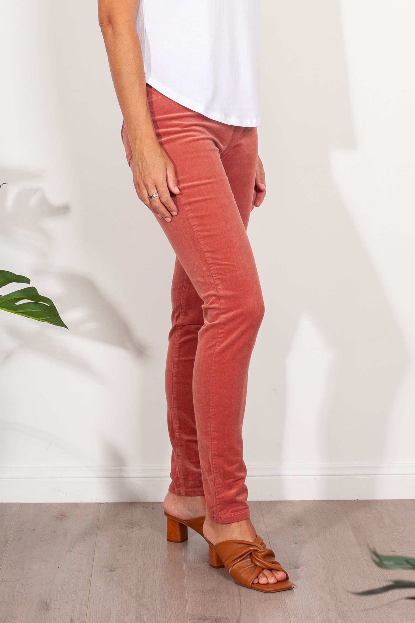 Vassalli Women's Fine Skinny Corduroy Pull On Pants - Stretch Comfort Fit for Work, Casual & Travel