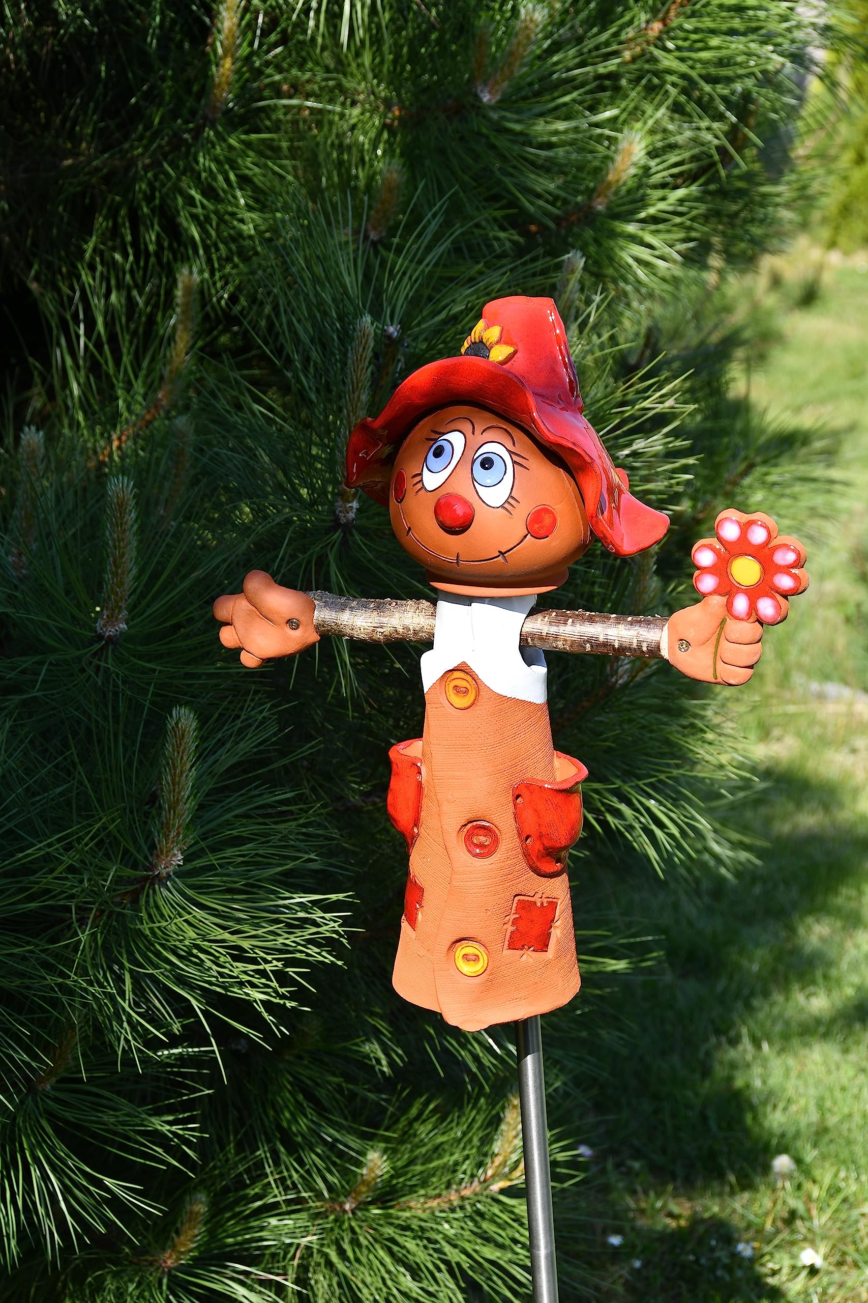 Handmade Frostproof Ceramic Scarecrow Lawn Stake - Unique Outdoor Garden Decor Statue for Men & Women - Perfect Gardening Gift for Yard, Patio & Landscape Decoration