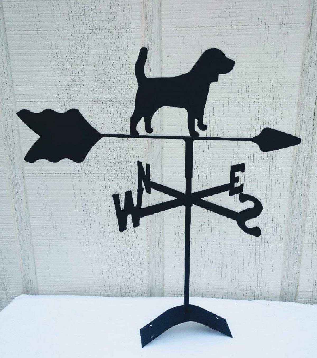 Beagle Roof Mount Weathervane - Black Wrought Iron Look Weather Vane for Garden, Farmhouse, or Barn Decoration - Outdoor Home & Yard Ornament
