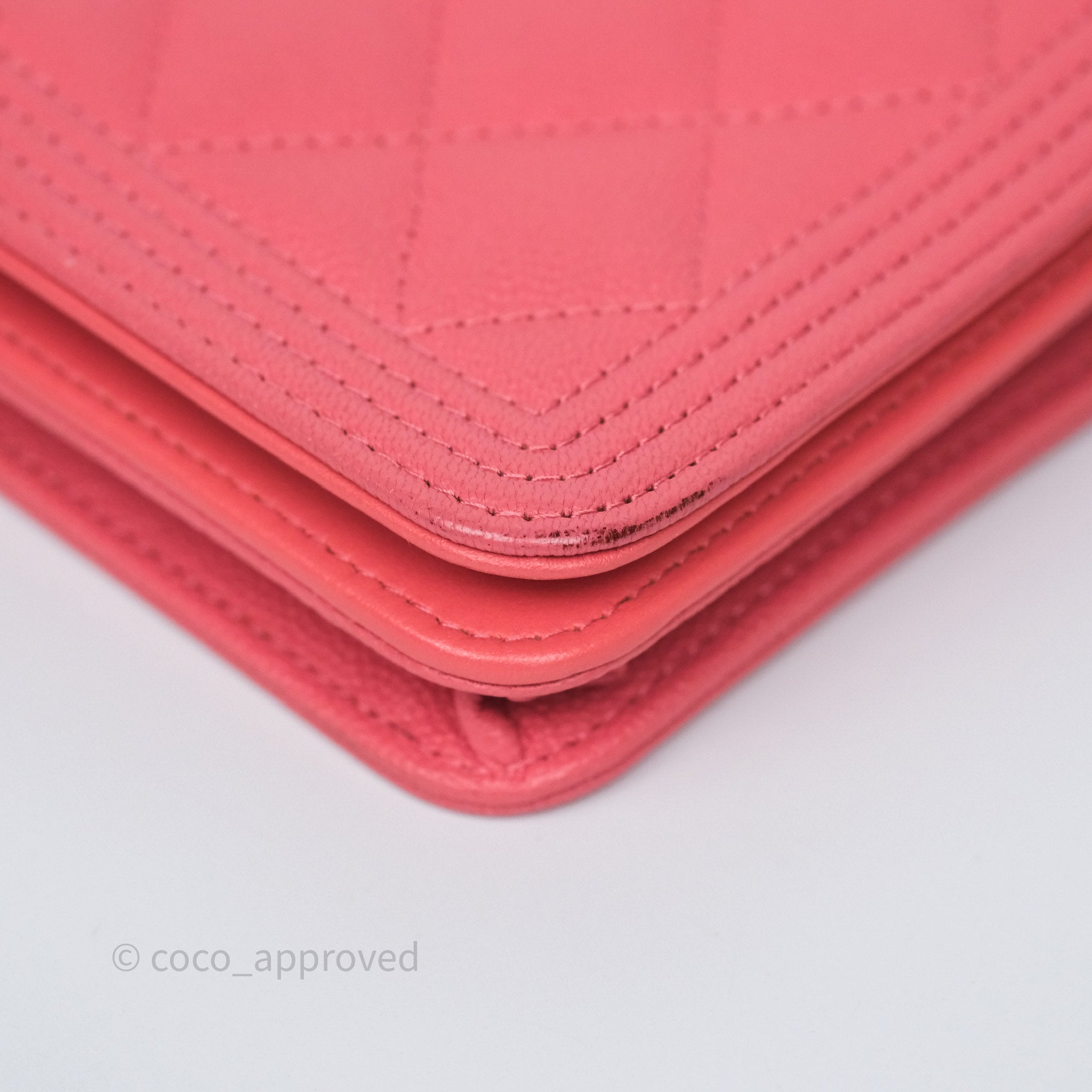 Chanel Boy Wallet on Chain WOC Quilted Dark Pink Caviar Leather with Aged Gold Hardware - Perfect for Evening Events & Luxury Fashion Accessories