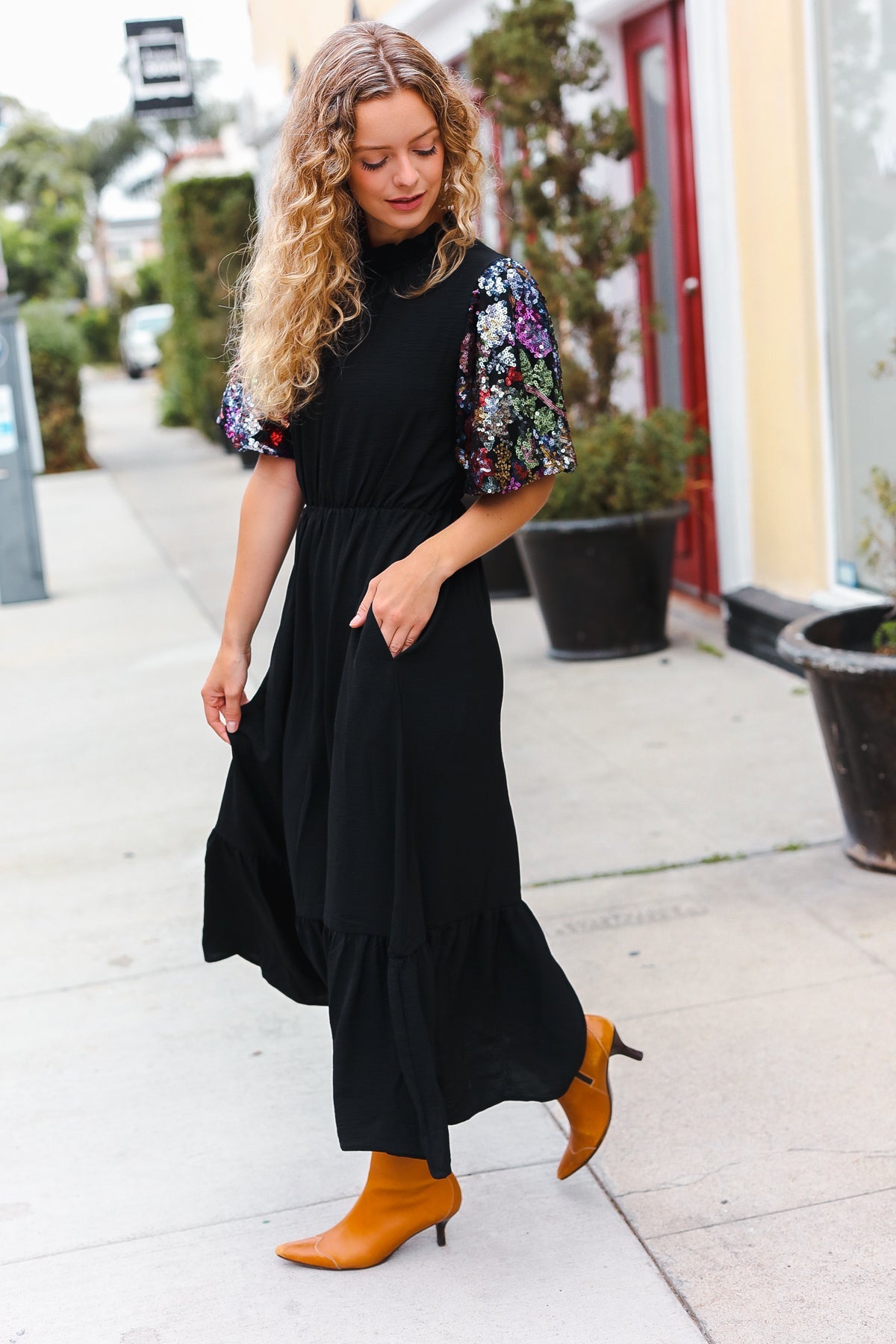 Elegant Black Floral Sequin Puff Sleeve Mock Neck Tiered Maxi Dress for Women - Perfect for Evening Parties, Weddings & Special Occasions
