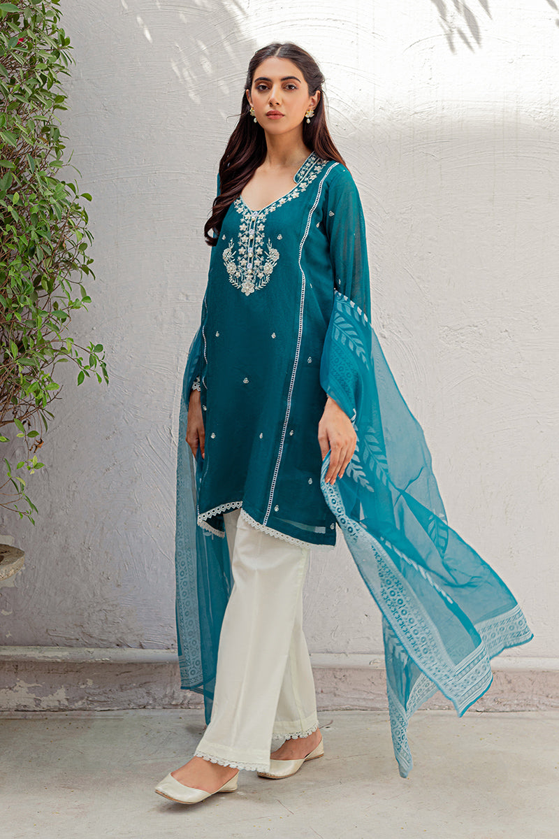 Maaheru SS22 Collection - Trendy Women's Fashion Dresses & Tops for Casual Wear, Parties & Daily Outfits | Online Shopping USA