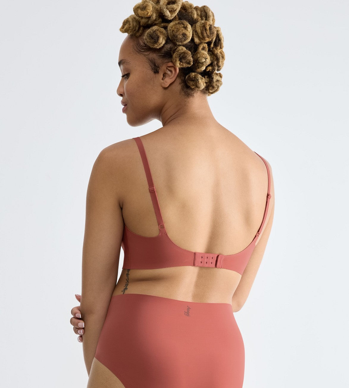 SLOGGI ZERO FEEL 2.0 Ultra Comfort Wireless Bra for Women - Seamless Support for Yoga, Workout & Everyday Wear
