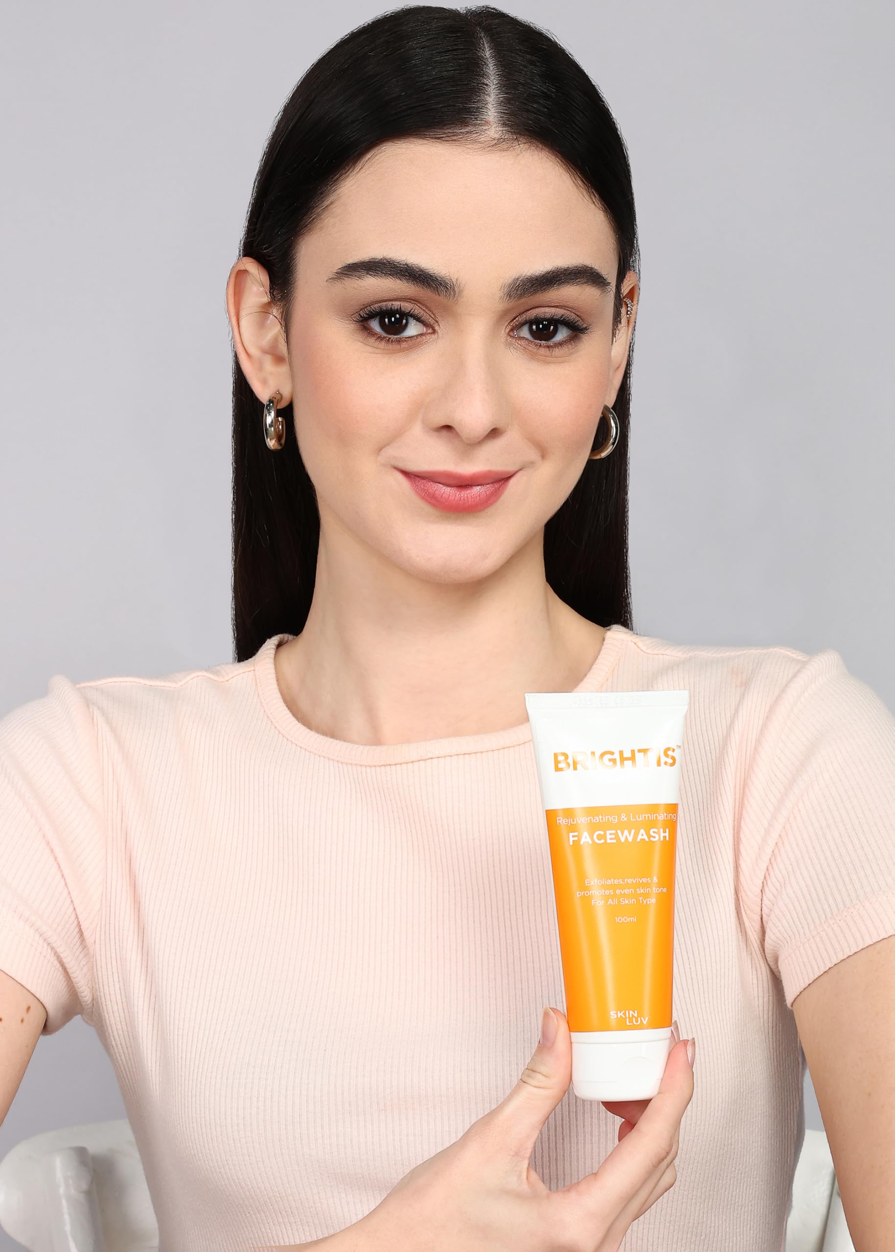 BRIGHTIS Rejuvenating & Brightening Face Wash with AHA for Radiant Skin - Gentle Exfoliation & Hydration for Daily Glow | Perfect for Morning & Night Skincare Routine