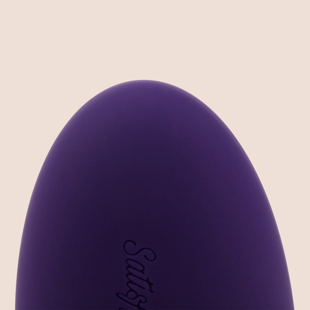 Satisfyer Lay on Purple Pleasure - Hands-Free Lay on Vibrator for Women | Clitoral Stimulation & G-Spot Massage | Perfect for Solo Play & Couples Intimacy