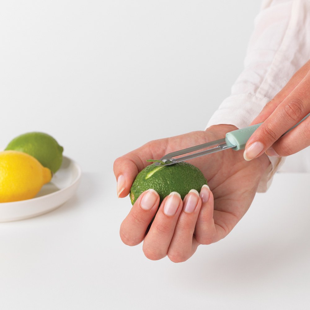 Premium Stainless Steel Food Peeler & Zester - Professional Kitchen Tool for Fruits & Vegetables - Perfect for Peeling, Slicing & Grating - Ideal for Home Cooking, Meal Prep & Restaurant Use