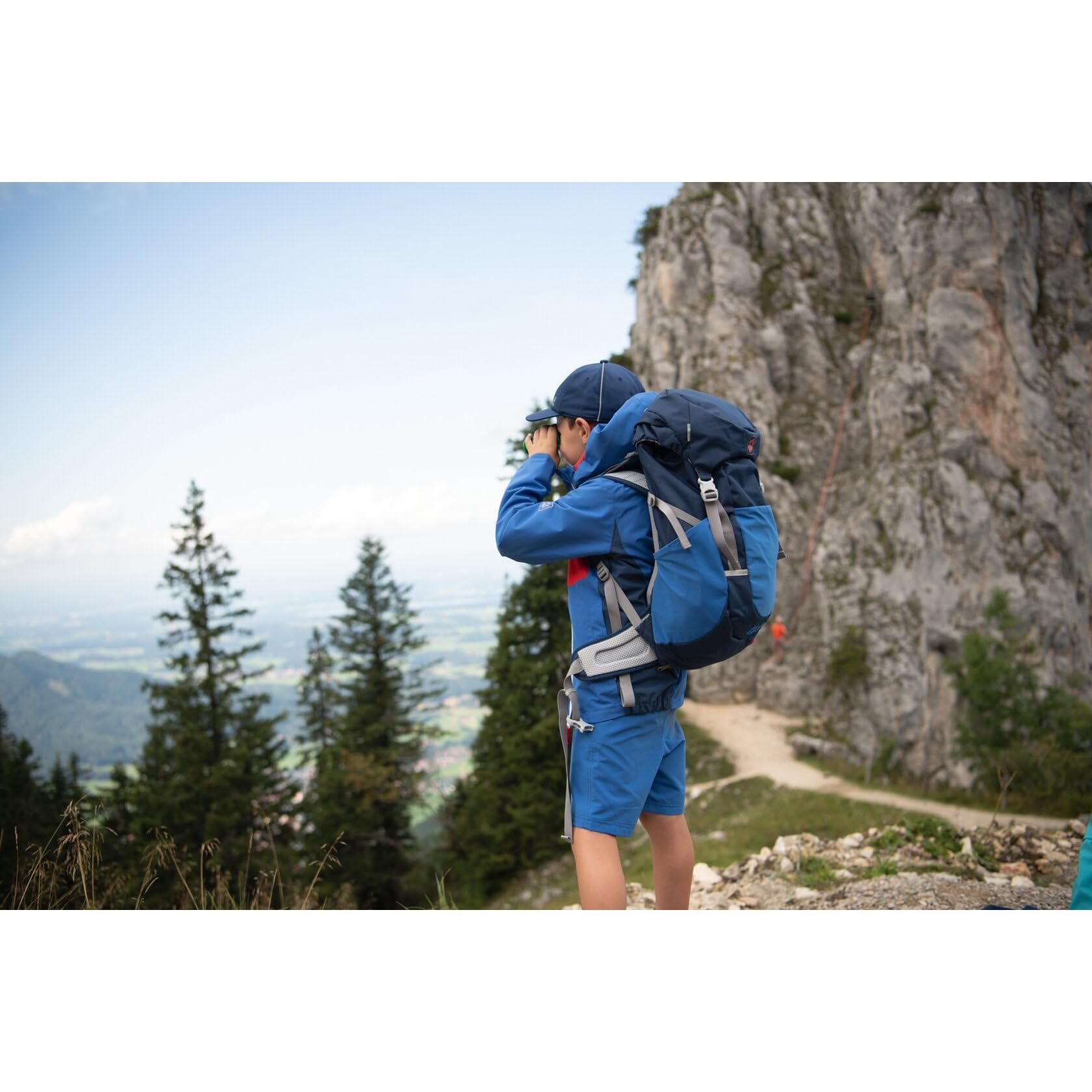 Jack Wolfskin Kids' Active Shorts - Unisex Outdoor & Sports Shorts for Hiking, Running, and Summer Adventures