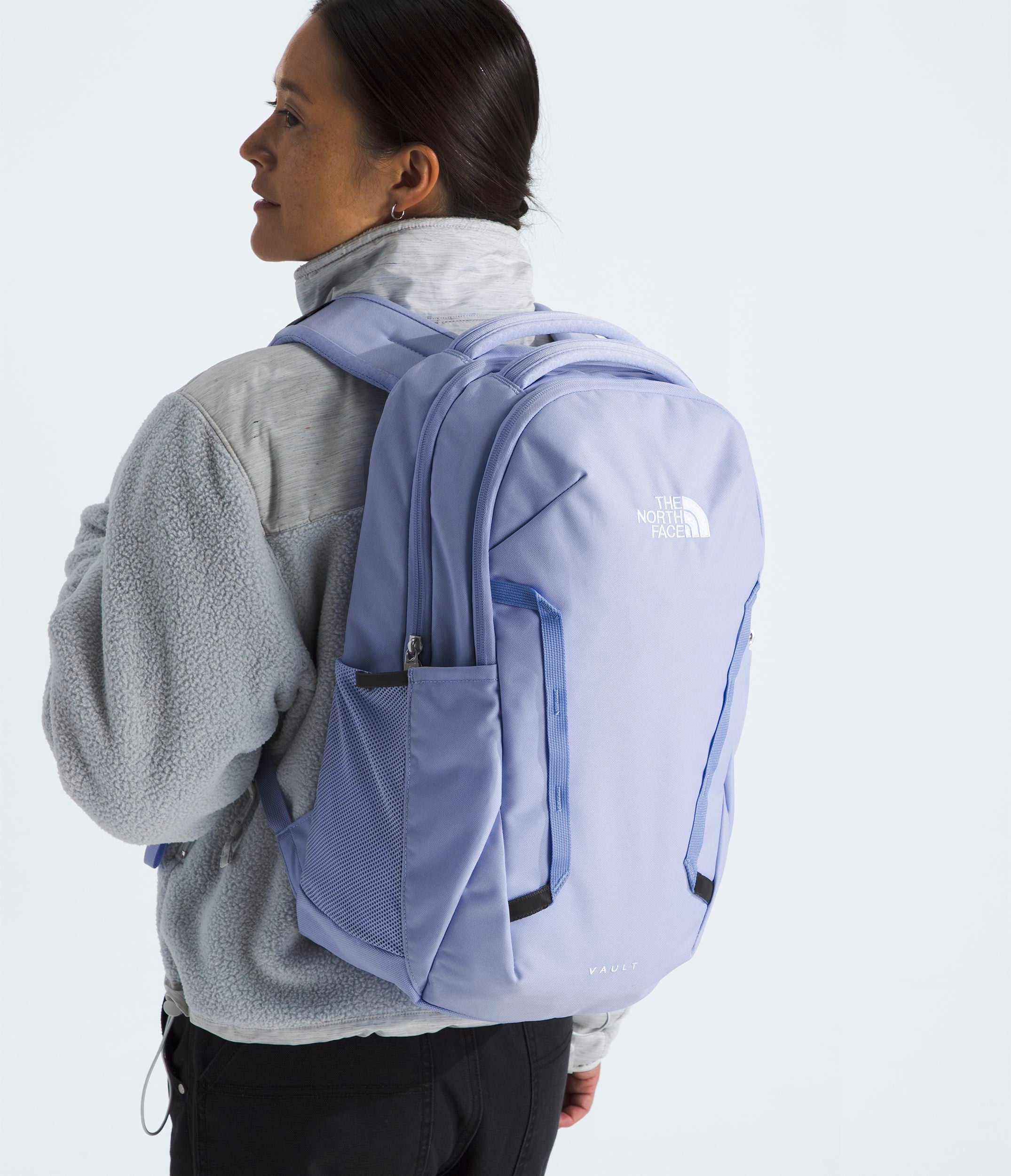 The North Face Women's Vault Backpack - Lightweight Durable Hiking Daypack for Travel, School & Outdoor Adventures | Water-Resistant Laptop Backpack with Multiple Pockets