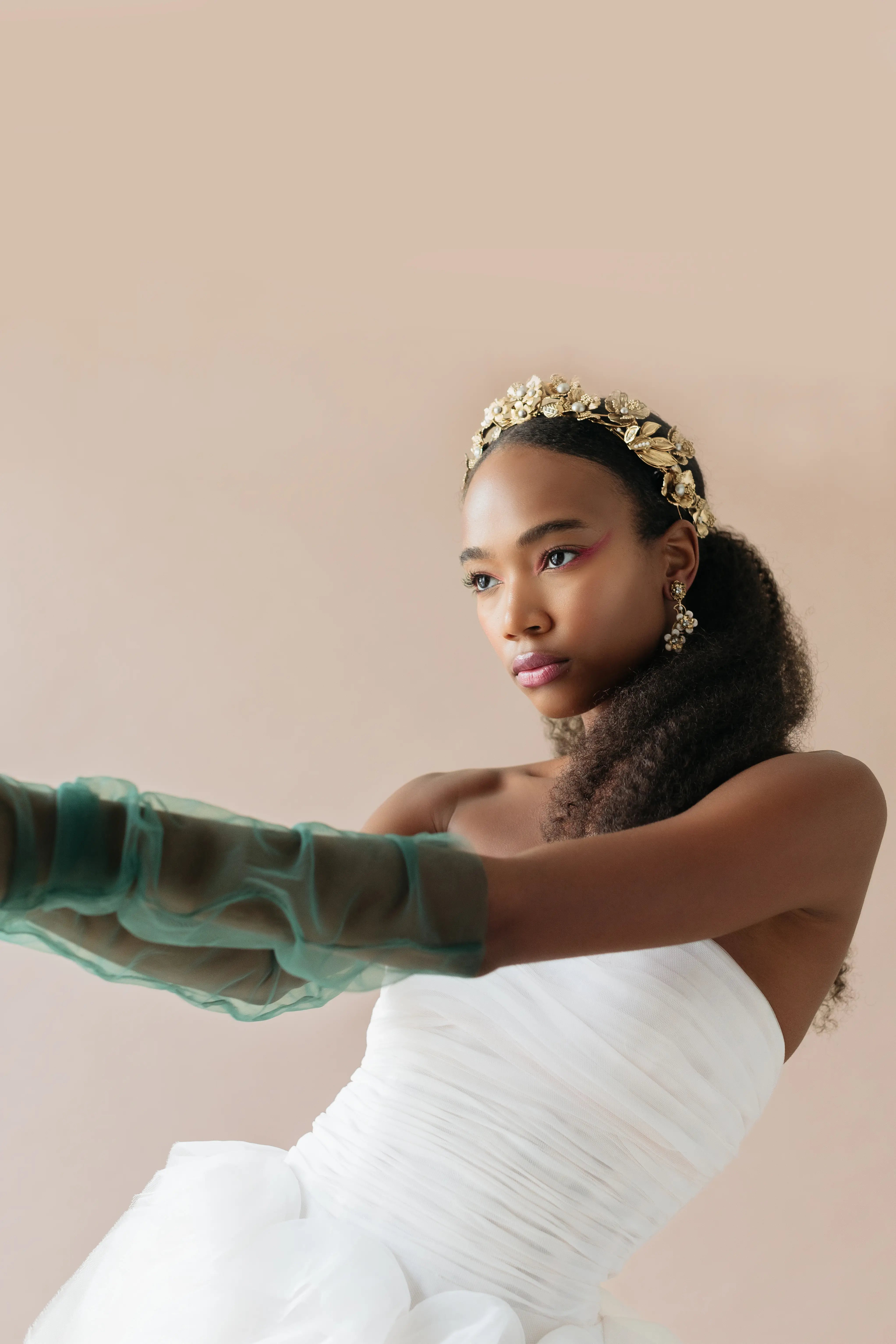 Marigold Flower Crown - Handmade Boho Floral Headpiece for Festivals, Weddings & Summer Parties - Perfect for Coachella, Music Festivals & Boho Bridal Accessories