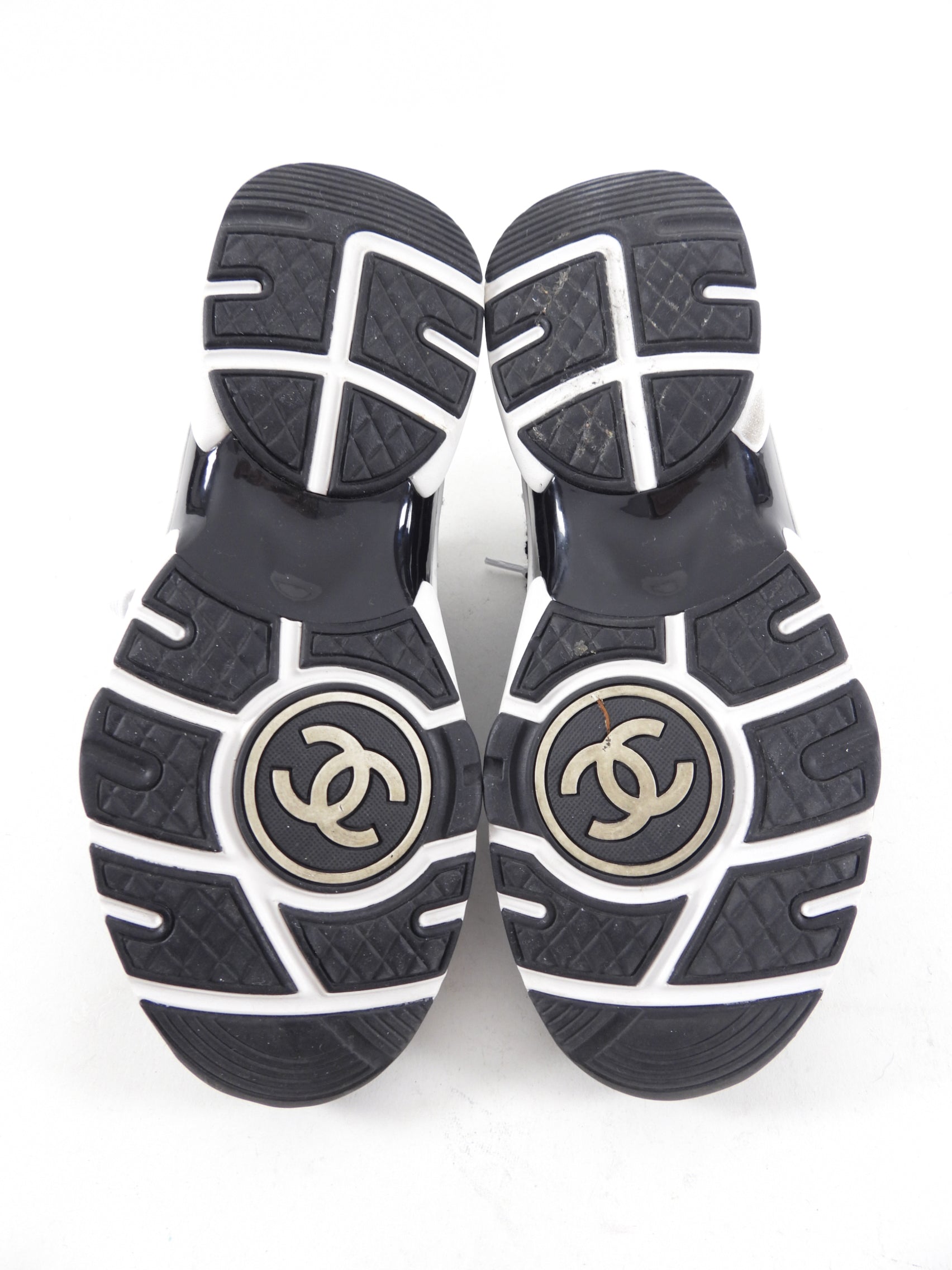 Chanel Black and White CC Logo Tweed Trainer Sneakers for Women - Size 36.5 / US 6.5 - Luxury Fashion Sneakers for Casual Wear & Street Style Outfits