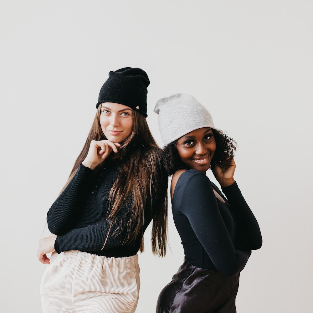 Luxury Cashmere Beanie with Rolled Edge - Soft Winter Hat for Men & Women - Perfect for Skiing, Hiking, and Cold Weather Fashion