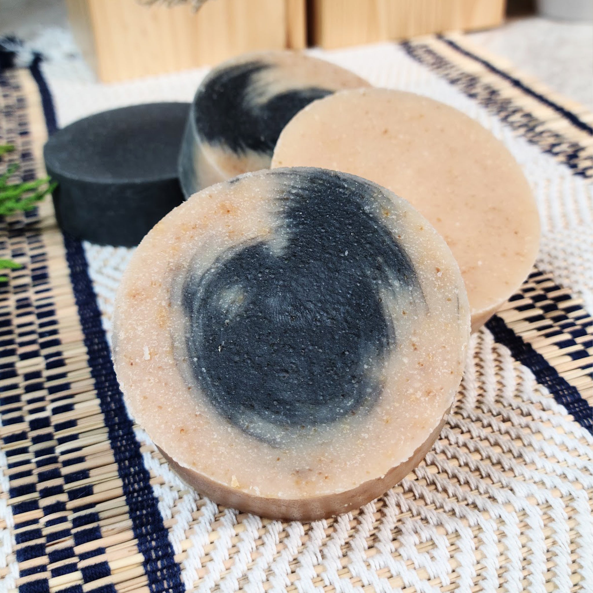Goat's Milk Soap Making Kit - DIY Natural Handmade Soap Craft Set with Essential Oils & Molds - Perfect for Home Spa, Gifts & Self-Care