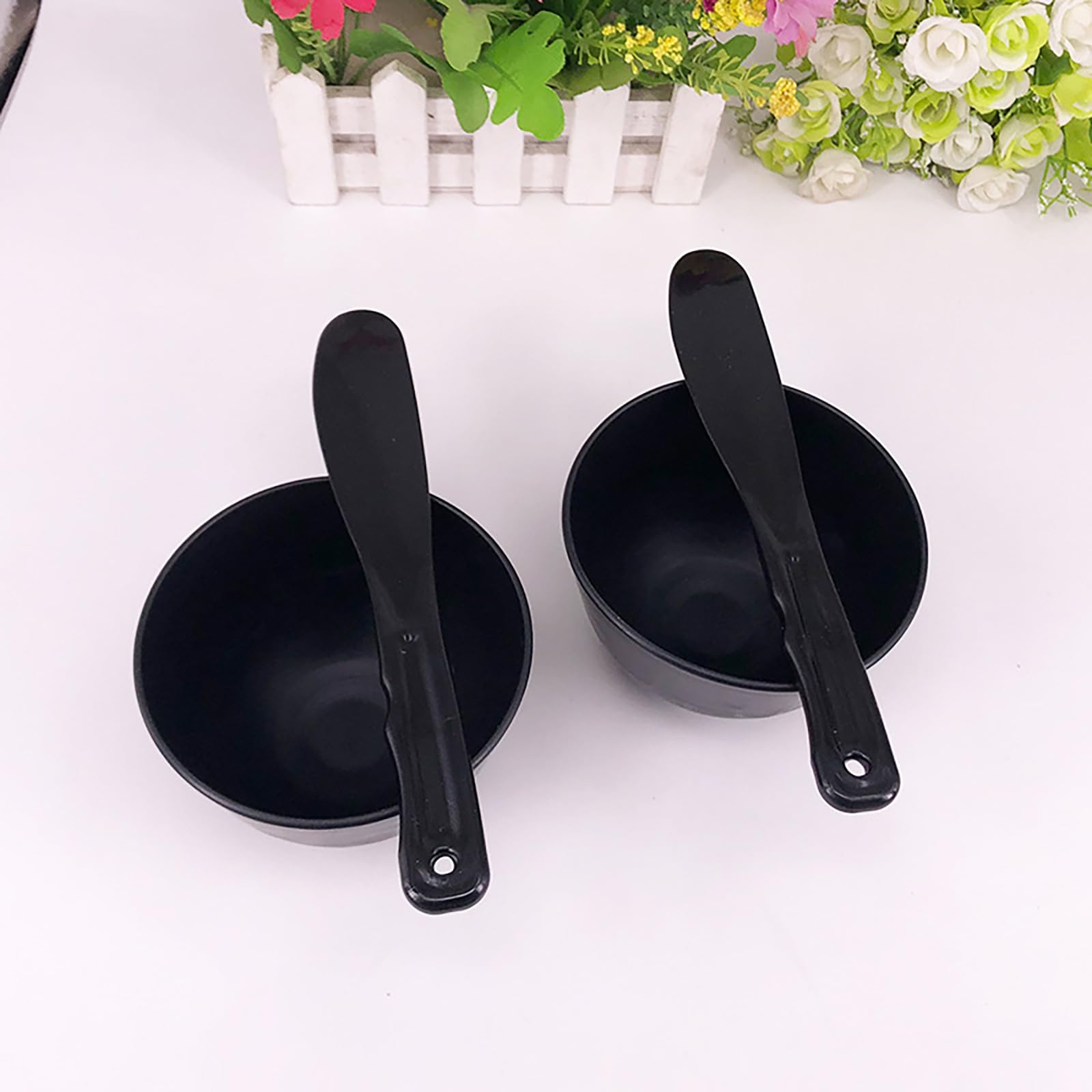 1 Pair Silicone Mixing Bowls for Makeup & Skincare - Black Cosmetic Mask Mixing Bowl Set with Spatula - Perfect for DIY Facial Masks, Creams & Beauty Treatments at Home or Salon