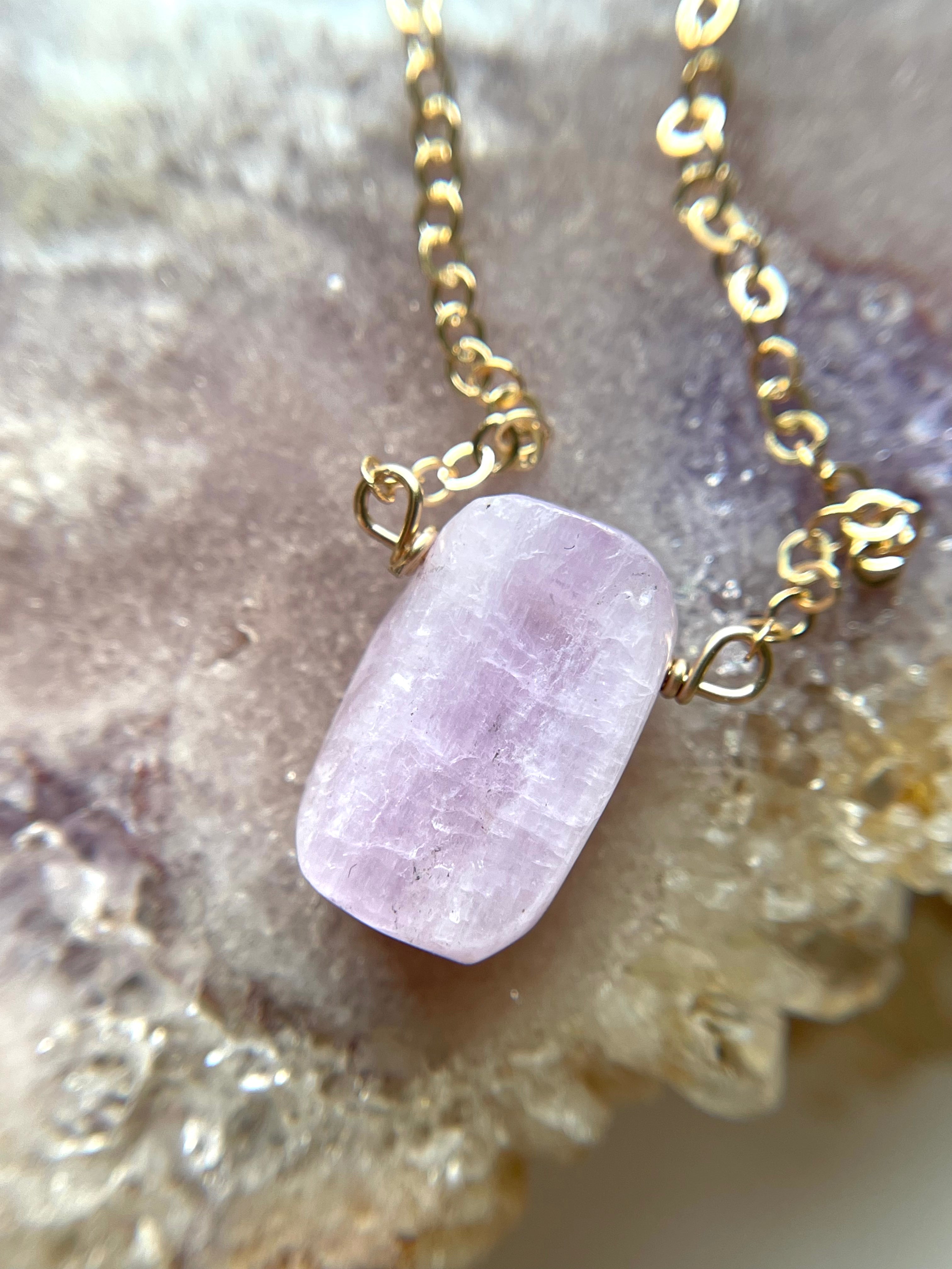 Natural Kunzite Crystal Necklace for Women - Healing Stone Jewelry with Sterling Silver Chain - Perfect for Meditation, Energy Healing & Spiritual Gifts