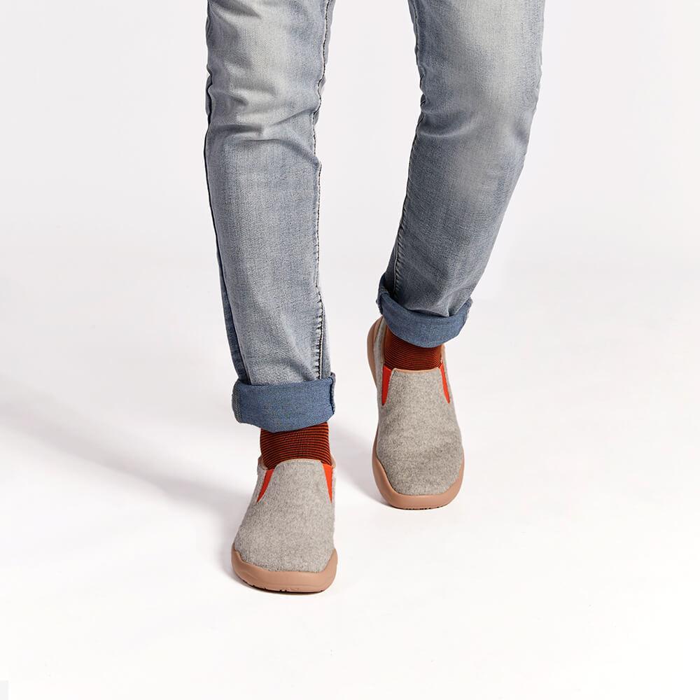 Premium Light Grey Wool Men's Sweater - Soft & Warm Winter Knitwear for Casual & Office Wear