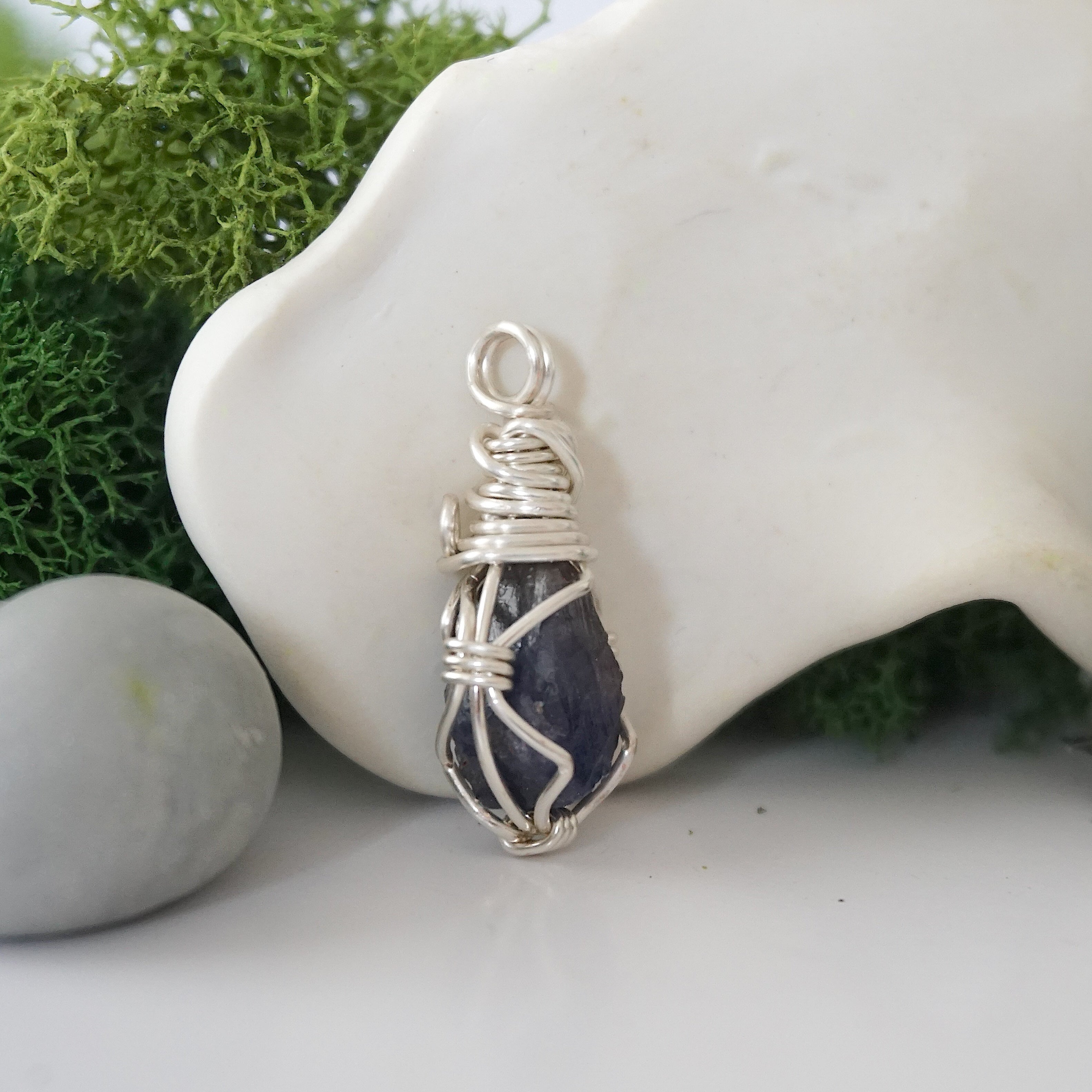 Elegant Sapphire Birthstone Necklace - Genuine Crystal Pendant Jewelry for Women | Perfect Gift for Birthday, Anniversary & Special Occasions