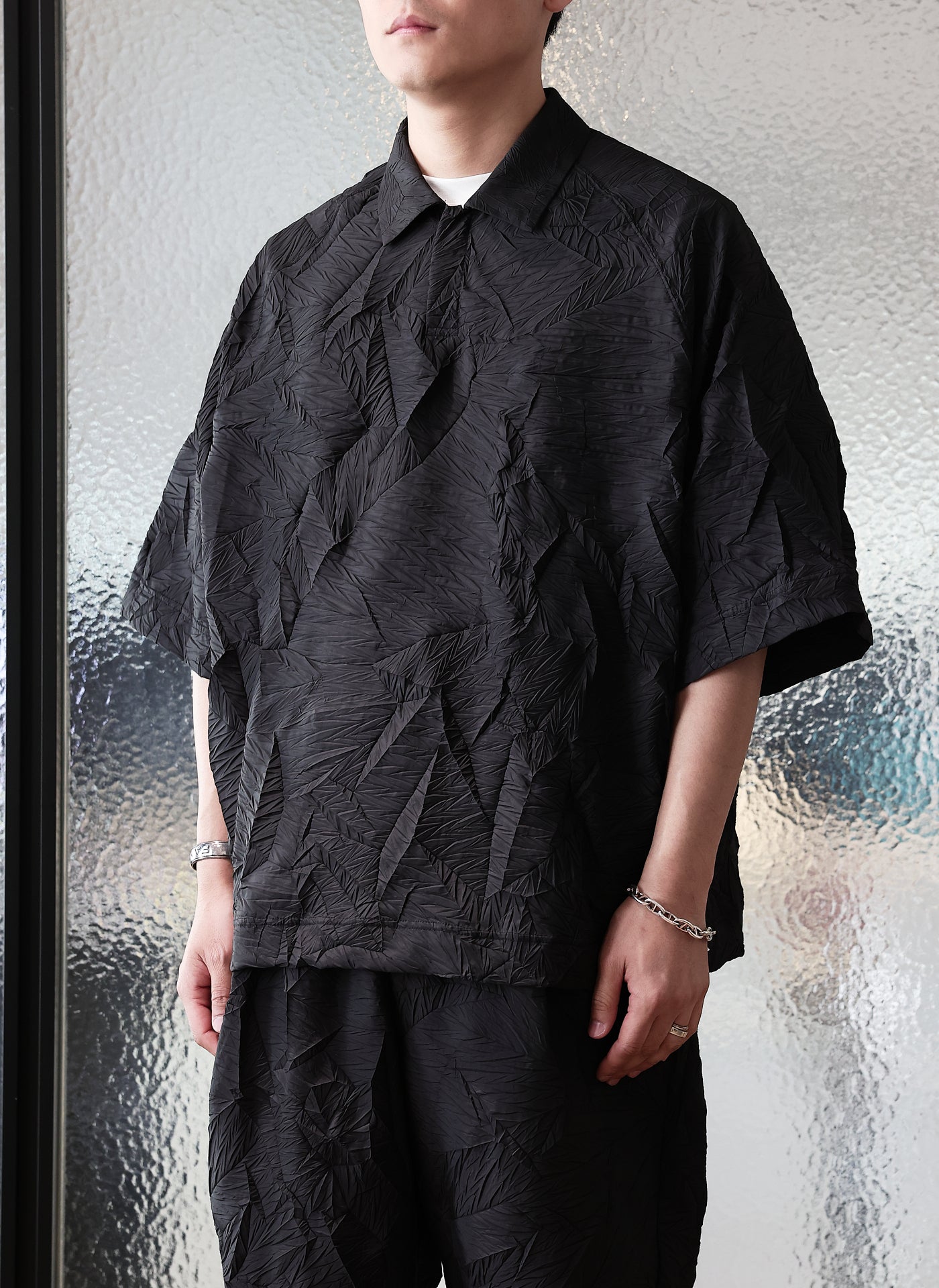 Stylish Distorted Pleats Polyester Polo Shirt for Men - Trendy Casual Wear for Office, Golf & Everyday Outfits