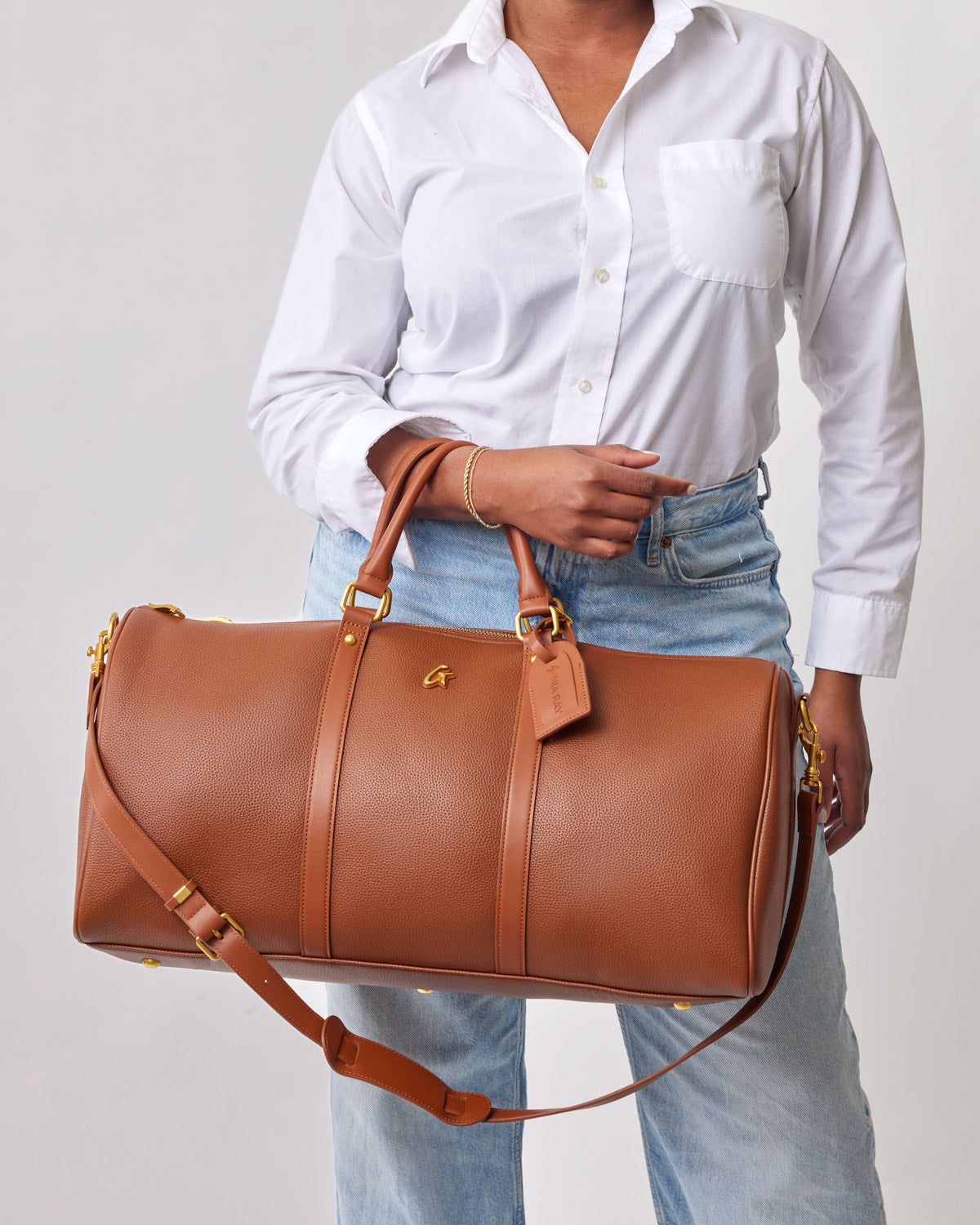 Premium Pebble Duffle Bag - Stylish Brown Travel Duffel for Gym, Weekend Trips & Outdoor Adventures | Water-Resistant & Spacious Carry-On Luggage