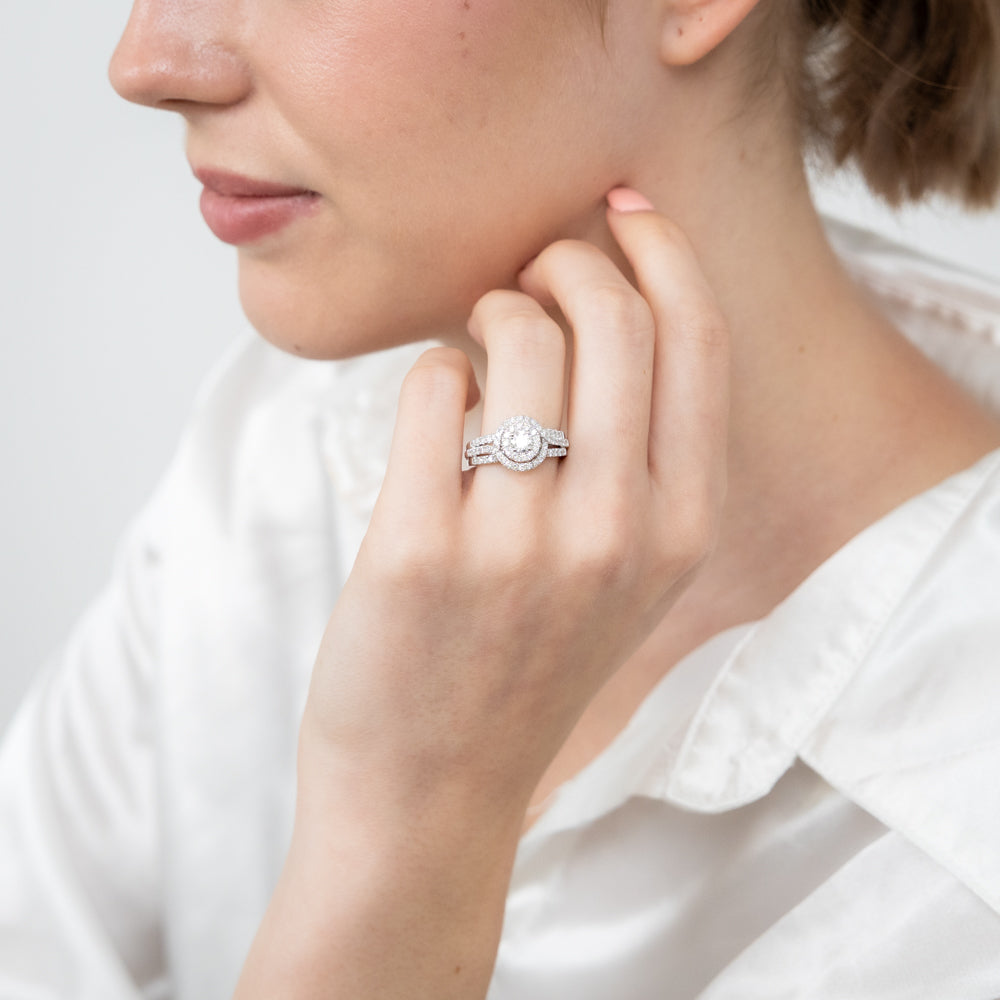 14K White Gold 1 Carat Round Brilliant Cut Solitaire Engagement Ring with Double Halo Diamond Setting - Perfect for Wedding Proposals & Anniversary Gifts