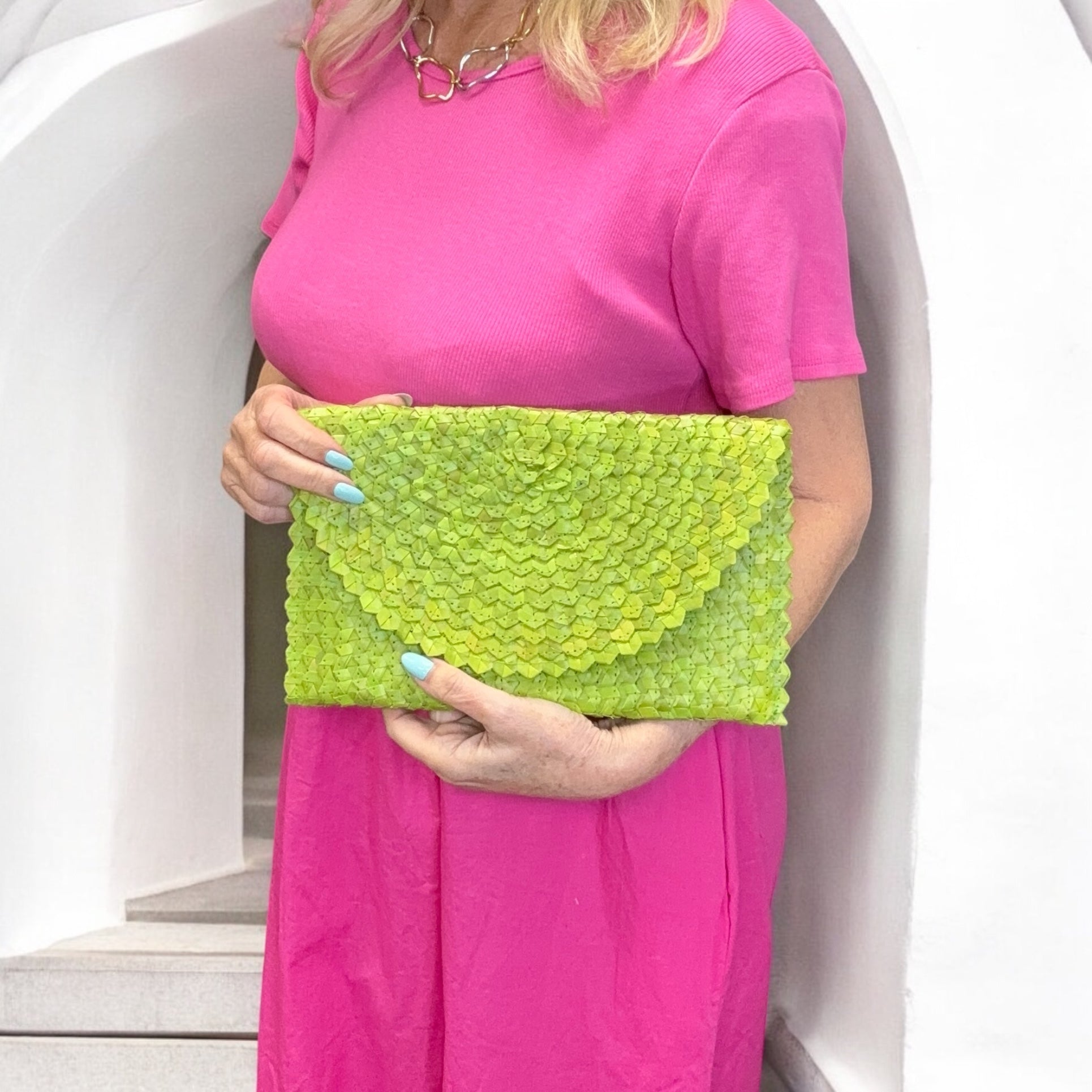 Stylish Shay Straw Clutch Bag in Lime Green - Perfect for Summer Beach Parties, Weddings & Vacation Accessories