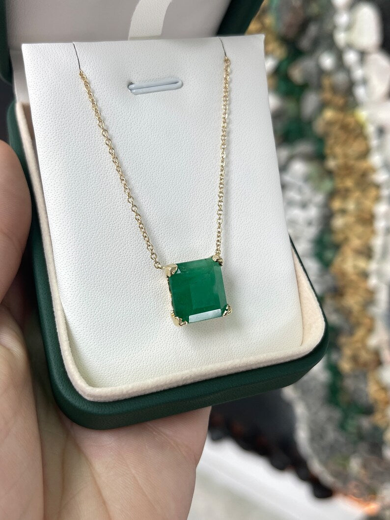 10.50 Carat 14K Gold Deep Green Emerald Solitaire Square Pendant Necklace - 14x14mm Anniversary Gift for Women, Perfect for Weddings, Parties & Special Occasions