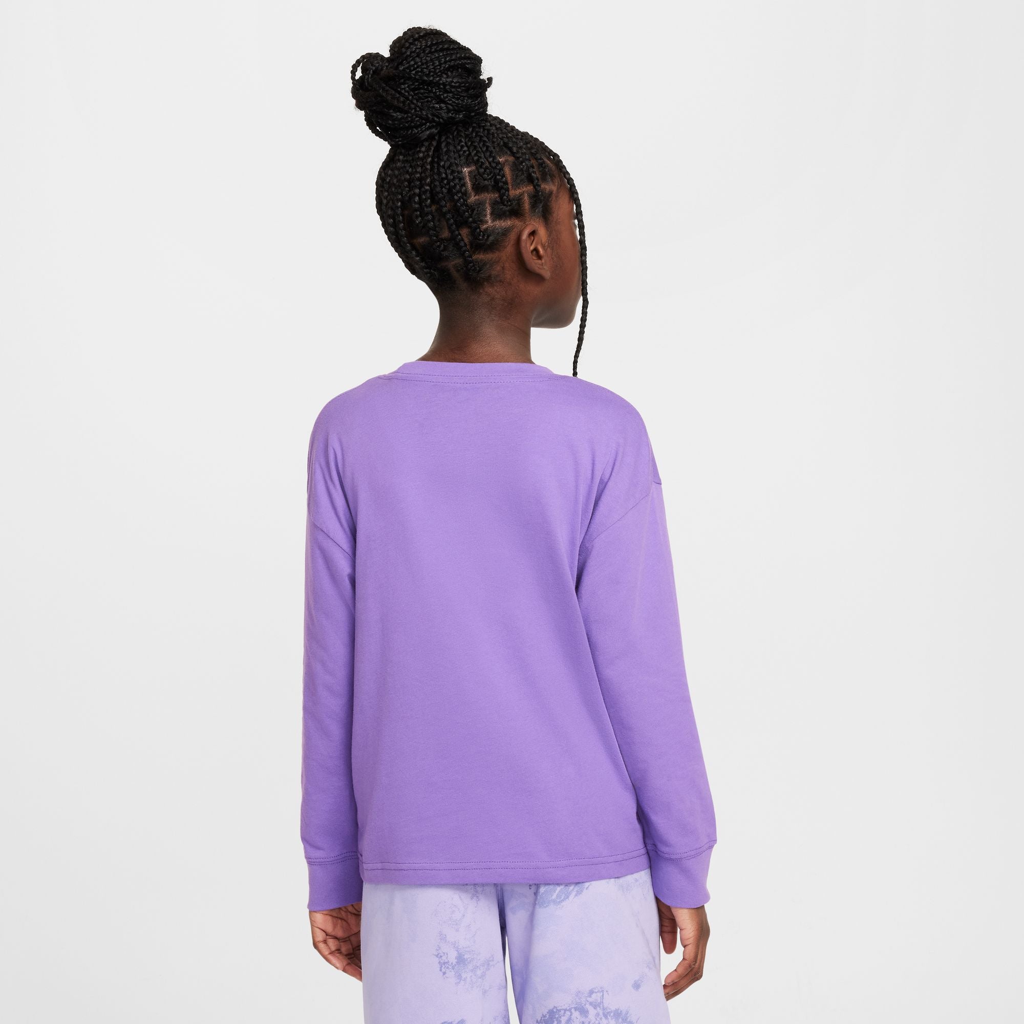 Nike Youth NSW Long Sleeve Shirt for Girls - Comfortable & Stylish Activewear for School, Sports & Everyday Wear