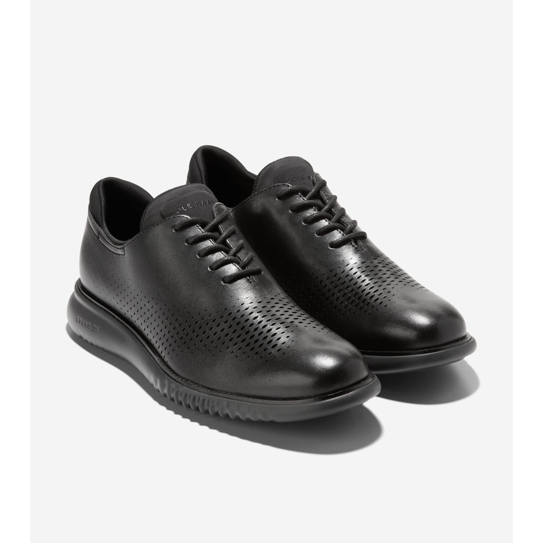 Cole Haan Men's 2.ZERØGRAND Laser Wingtip Oxford Dress Shoes in Black - Lightweight & Comfortable Business Casual Shoes for Office, Wedding & Formal Events