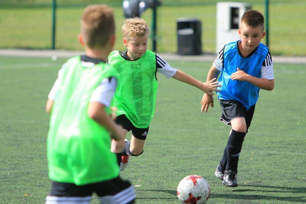 Pinnies Sports Bibs for Kids, Youth & Adults - Strong & Durable Soccer, Basketball, Football Running Practice Jerseys for Team Scrimmage & Training | Perfect for Sports Drills, Team Identification & Game Preparation