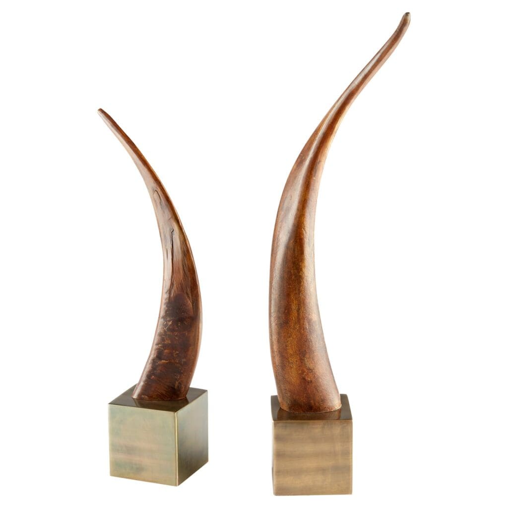 Cyan Design 11150 Eastern Claw Sculpture - Brown & Bronze Handcrafted Home Decor - Perfect for Living Room, Office & Garden Decoration