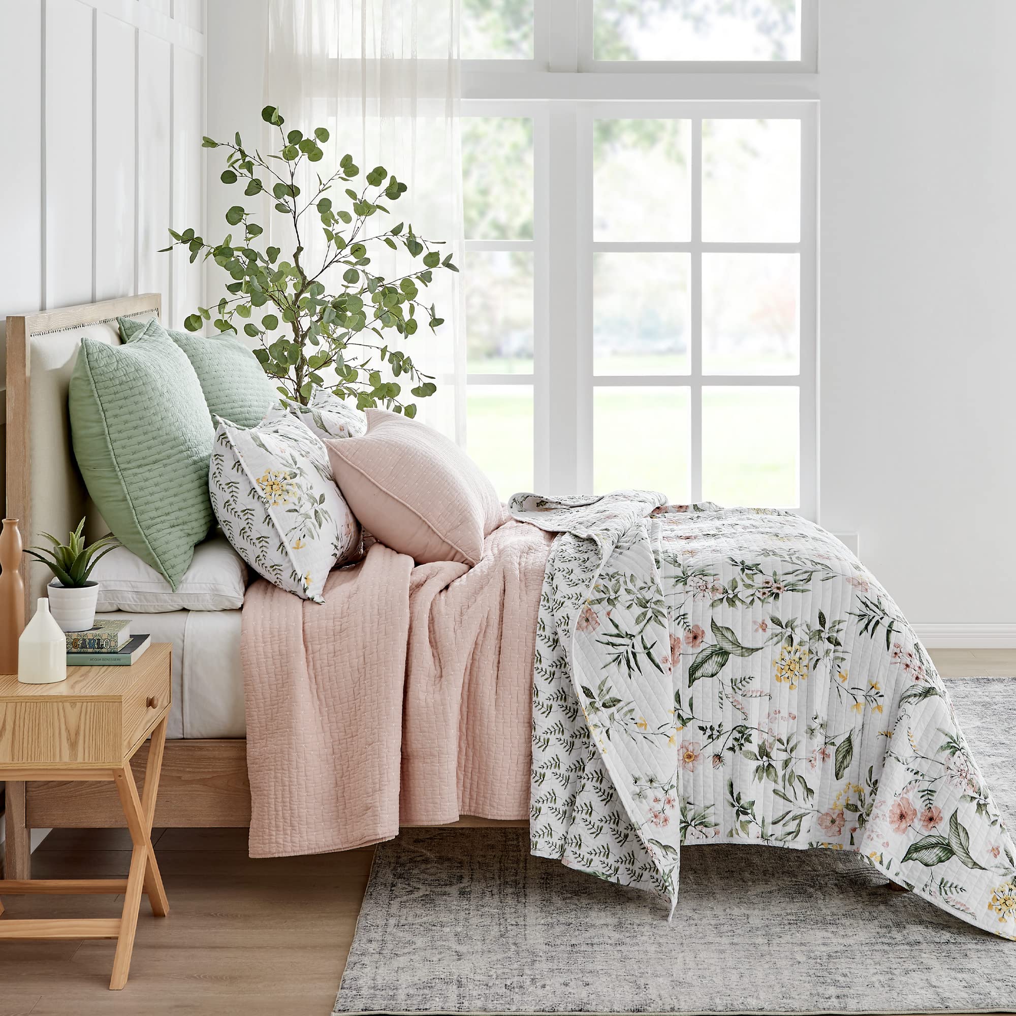 Levtex Home Viviana Reversible Cotton Quilt Set - King/Cal King Size (106x92in) with 2 Pillow Shams (36x20in) - Botanical Floral Design in Coral, Green, Yellow & Cream - Perfect for Master Bedroom, Guest Room & Cozy Home Decor