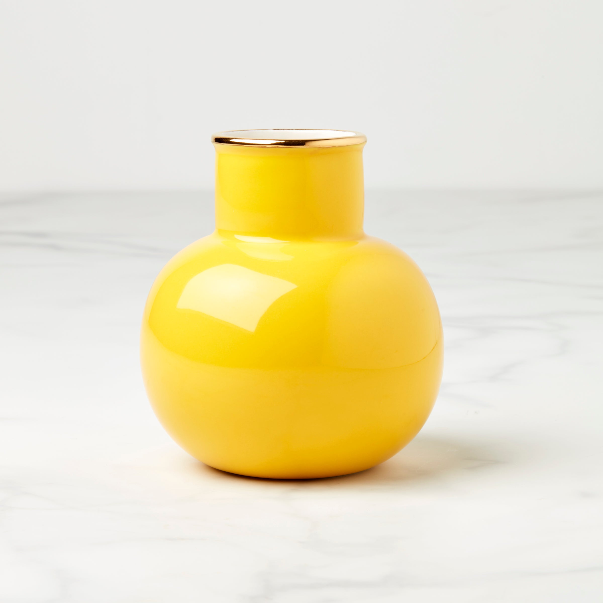 Stylish Small Yellow Vase for Home Decor - Perfect for Flowers, Centerpieces & Tabletop Arrangements