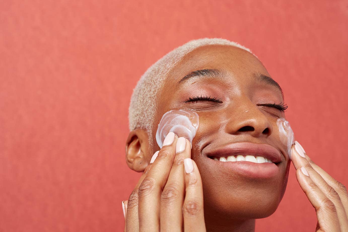 REN Clean Skincare Night Routine Set - Jelly Oil Cleanser & Evercalm Overnight Recovery Balm with Hydrating Omega 3 & 6 Antioxidants | Gentle Makeup Remover, Face Wash & Moisturizer for Dry & Sensitive Skin | Perfect for Evening Skincare & Post-Makeup Recovery