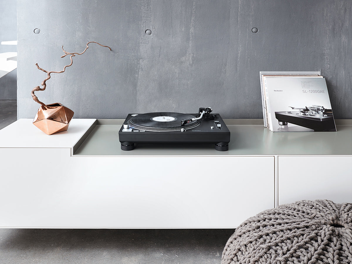 Technics SL-1210GR Professional Direct Drive Turntable for DJs & Vinyl Enthusiasts – Perfect for Home Studios, Clubs & Music Production