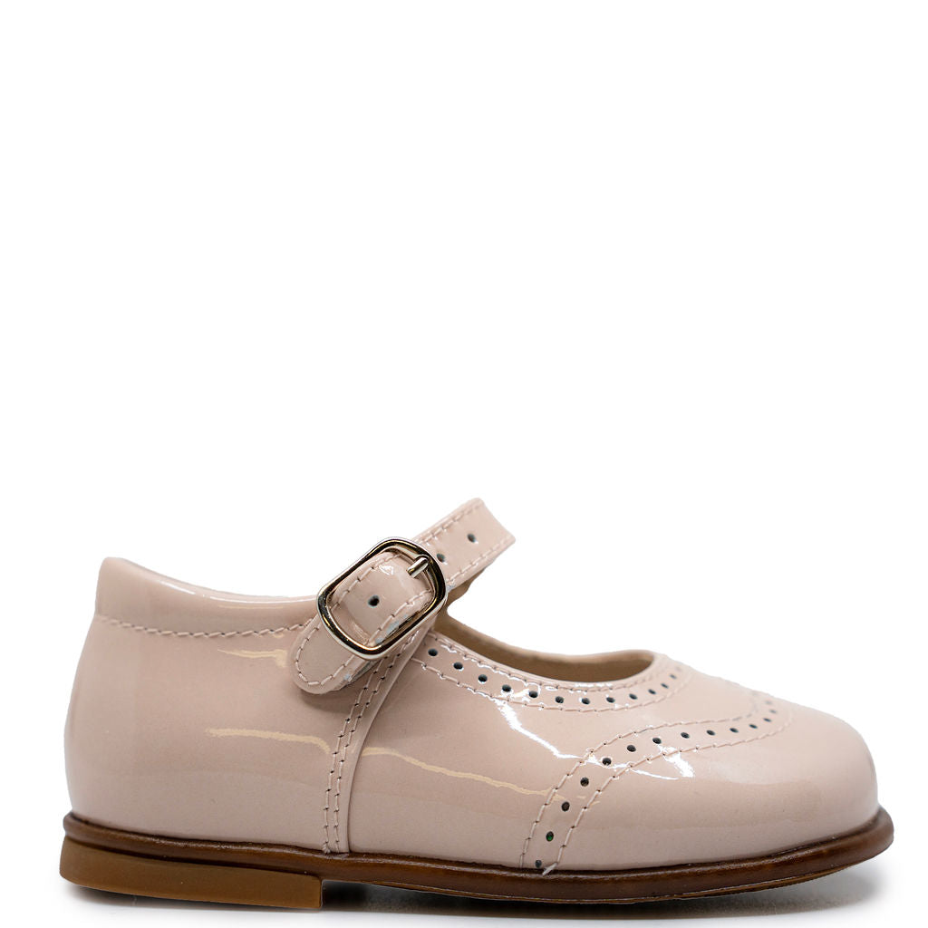 Beberlis Pale Pink Patent Leather Wingtip Baby Mary Jane Shoes for Girls - Perfect for First Steps, Parties & Special Occasions