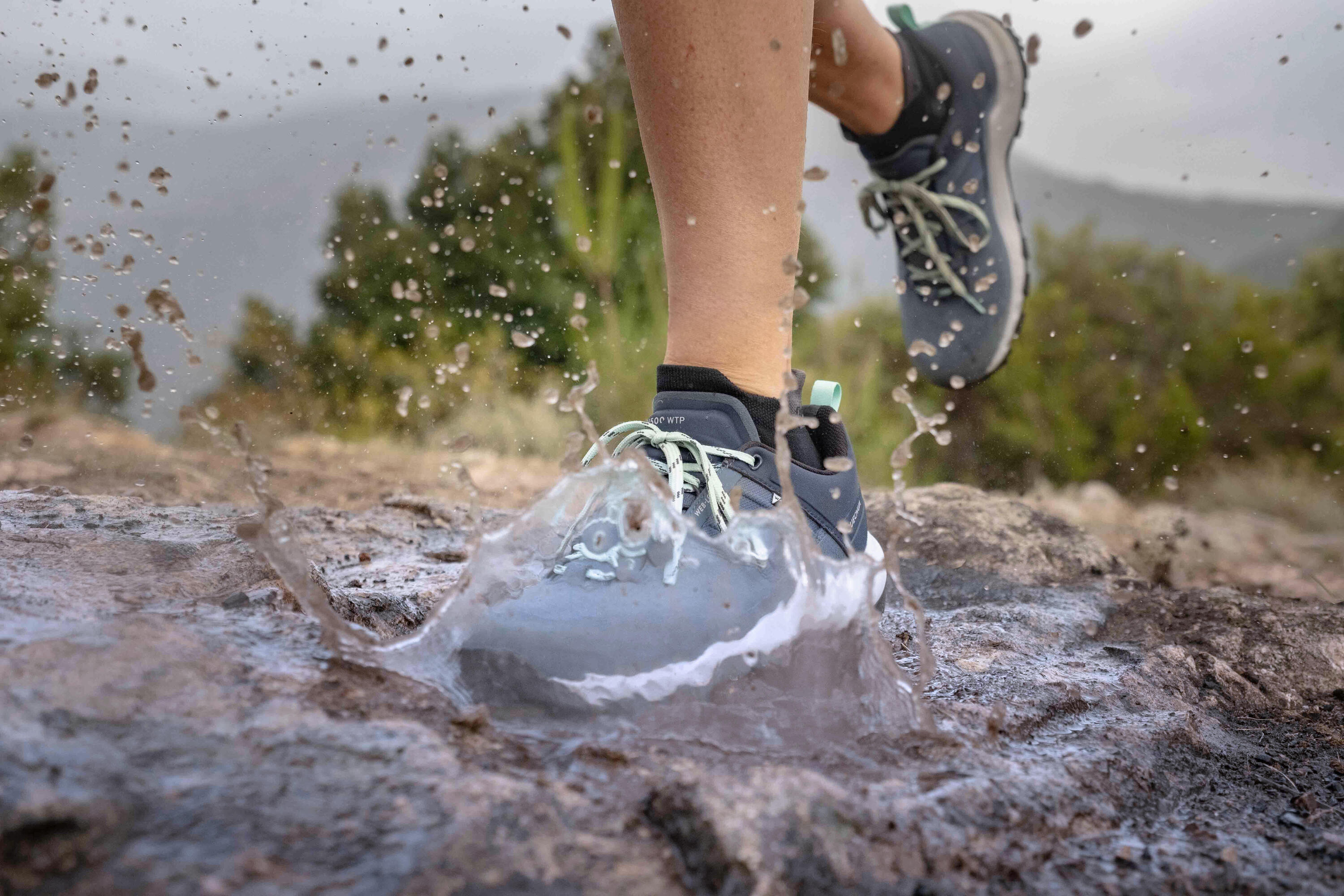 Quechua Women's MH500 Waterproof Hiking Shoes - Lightweight & Durable Outdoor Footwear for Trail Walking, Camping & Mountain Adventures