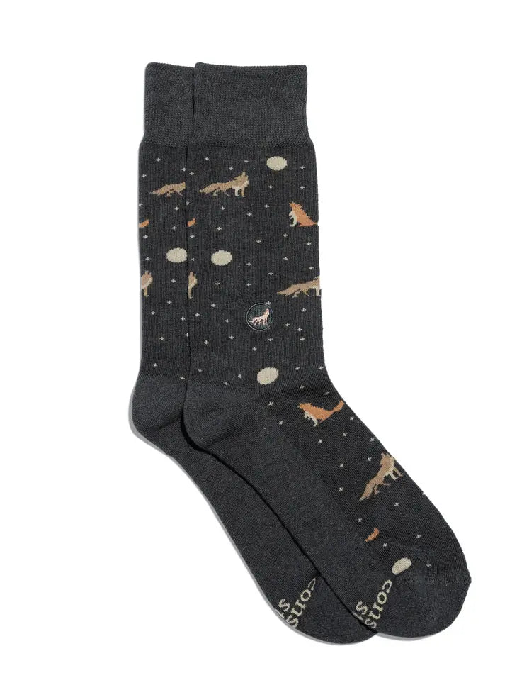 Warm & Durable Wolf Protection Socks - Eco-Friendly Wildlife Support Socks for Hiking, Outdoor Adventures & Daily Wear